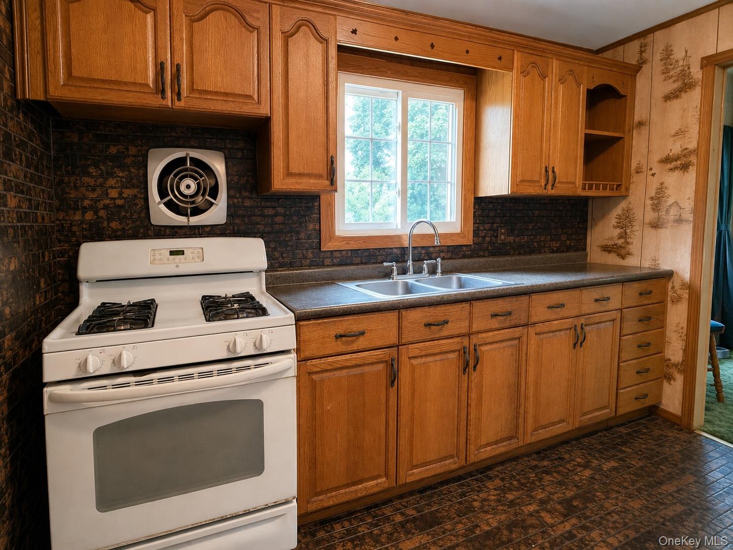 1020 N Niagara Avenue Property Photo 7