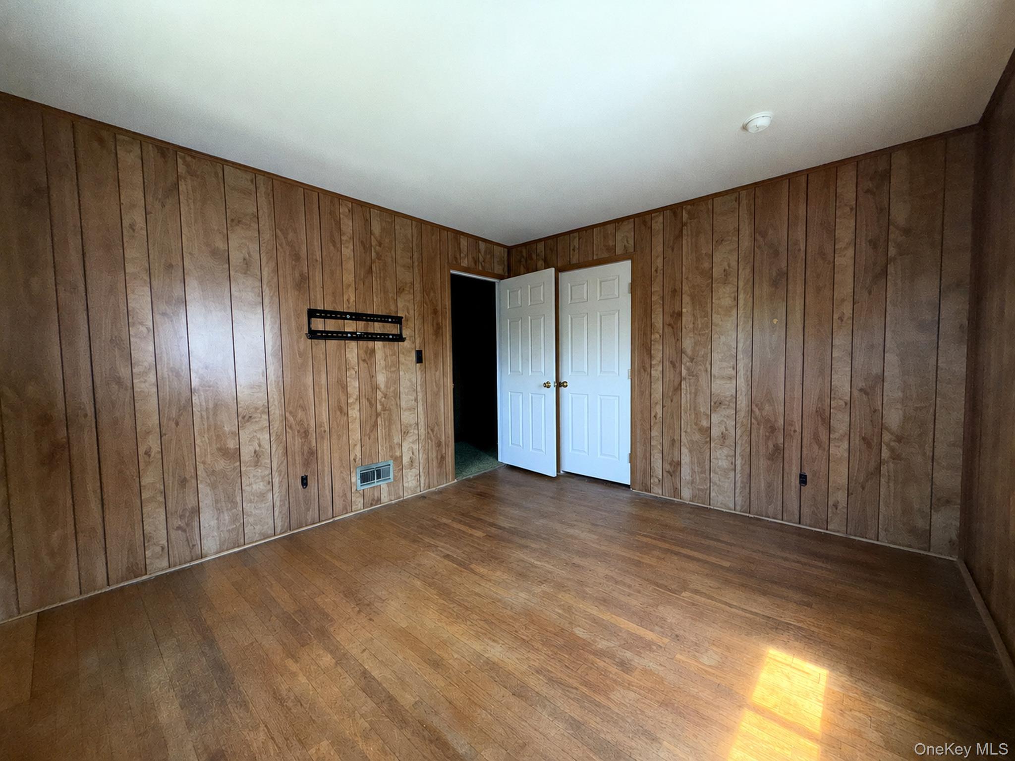 1020 N Niagara Avenue Property Photo 11