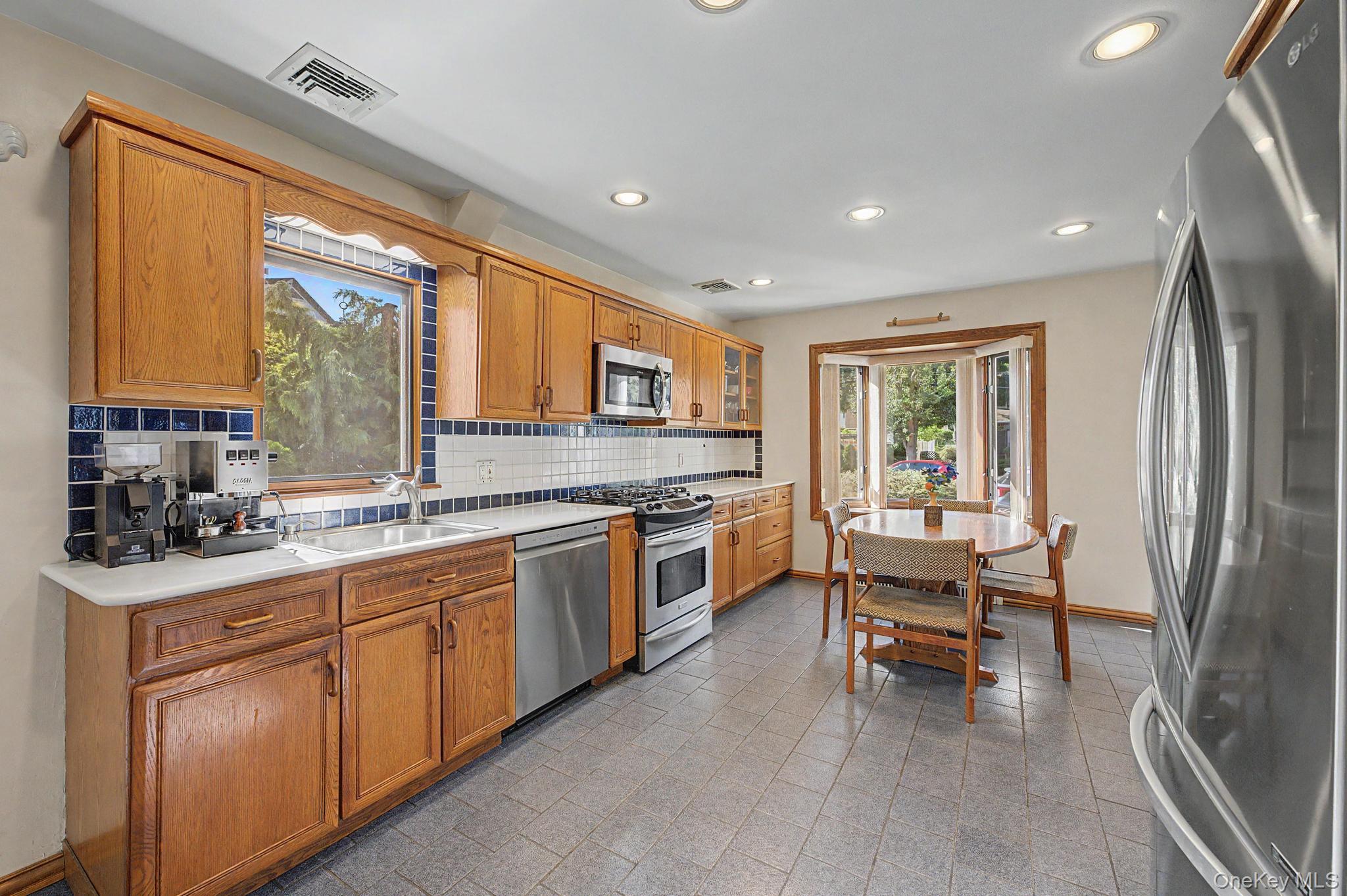 1602 Imperial Avenue Property Photo 9
