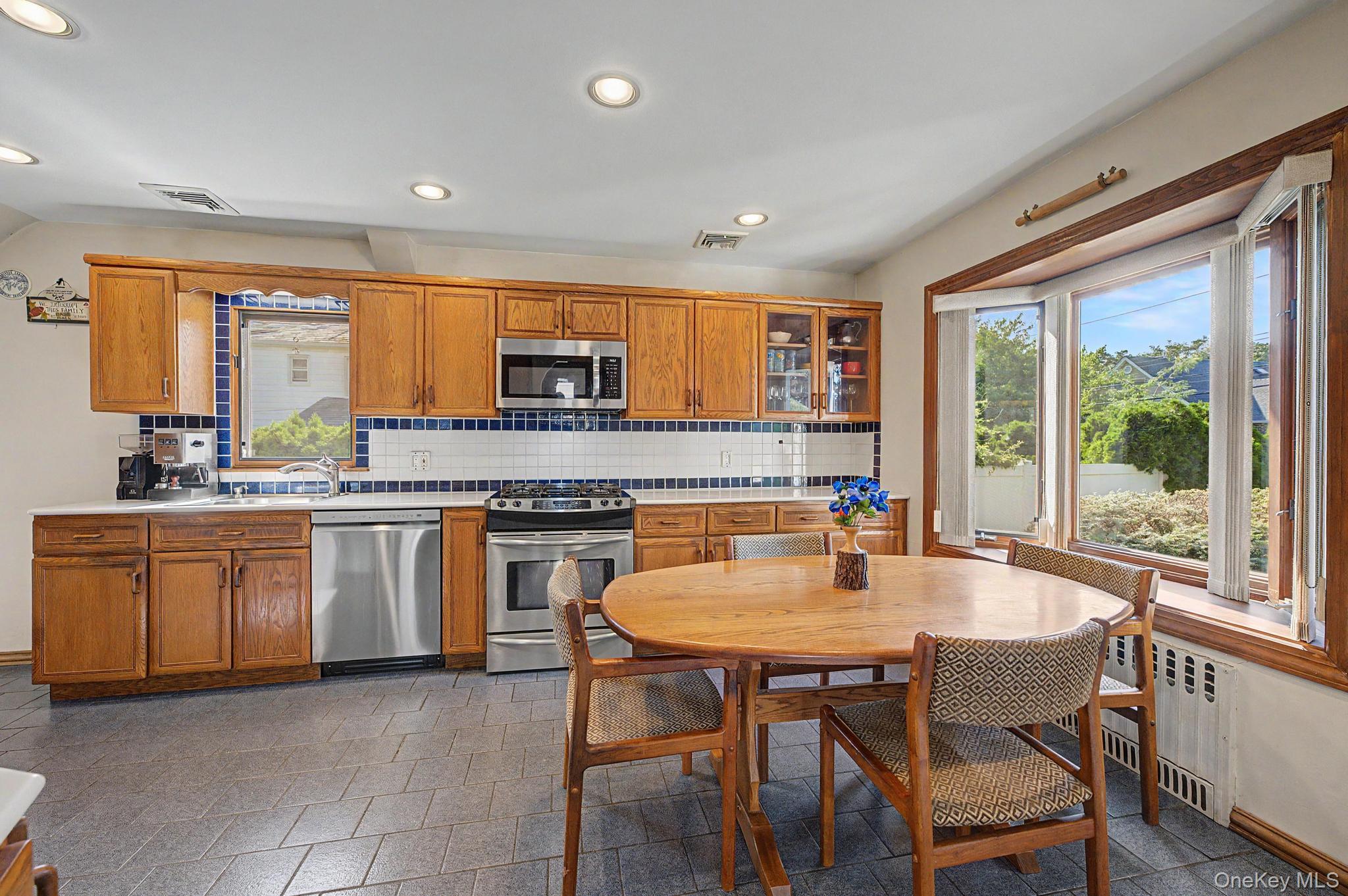 1602 Imperial Avenue Property Photo 10