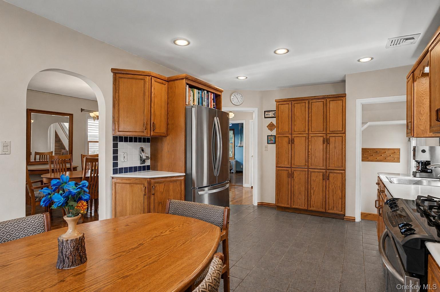 1602 Imperial Avenue Property Photo 13
