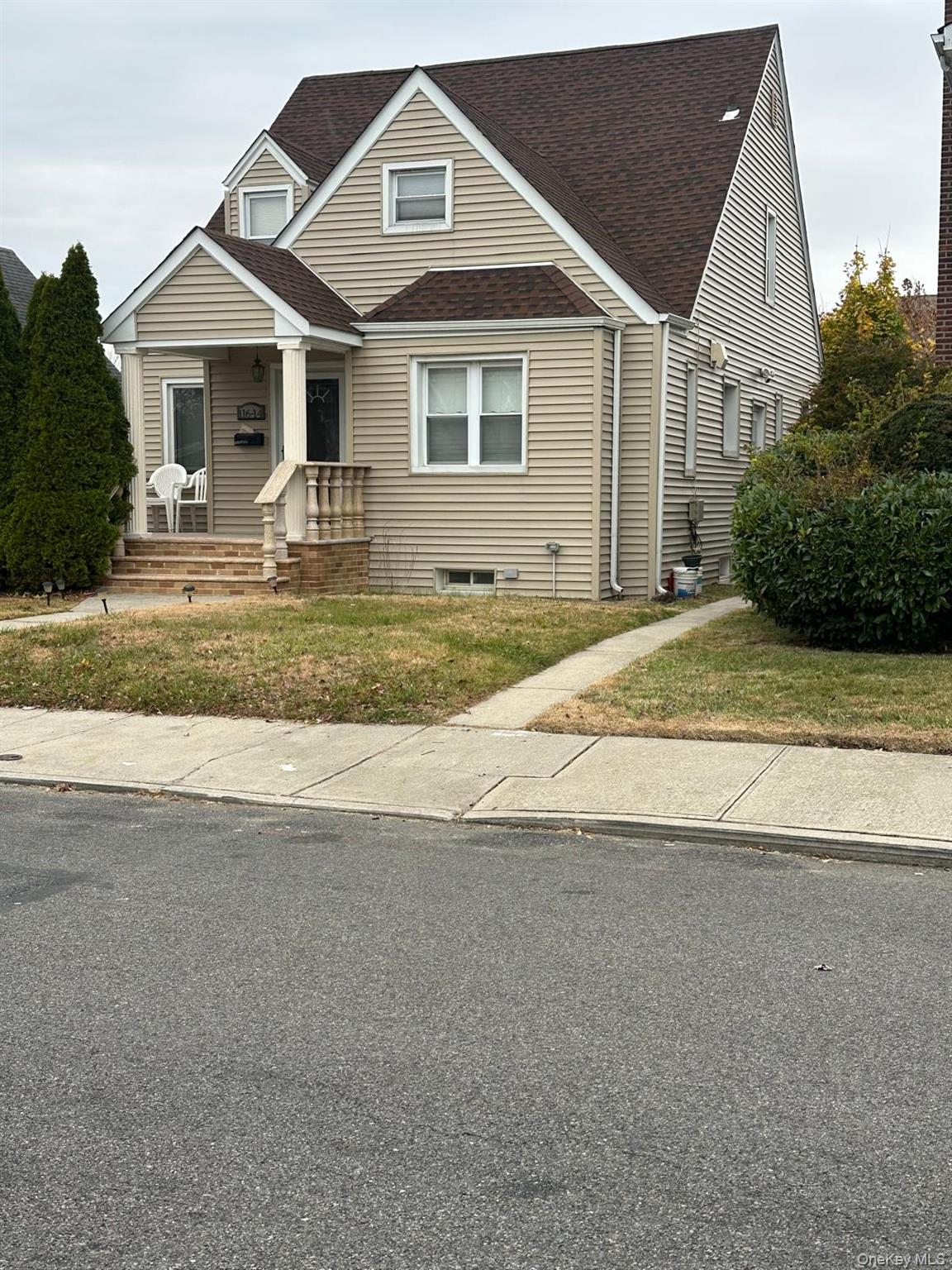 116-14 233rd Street Property Photo 2