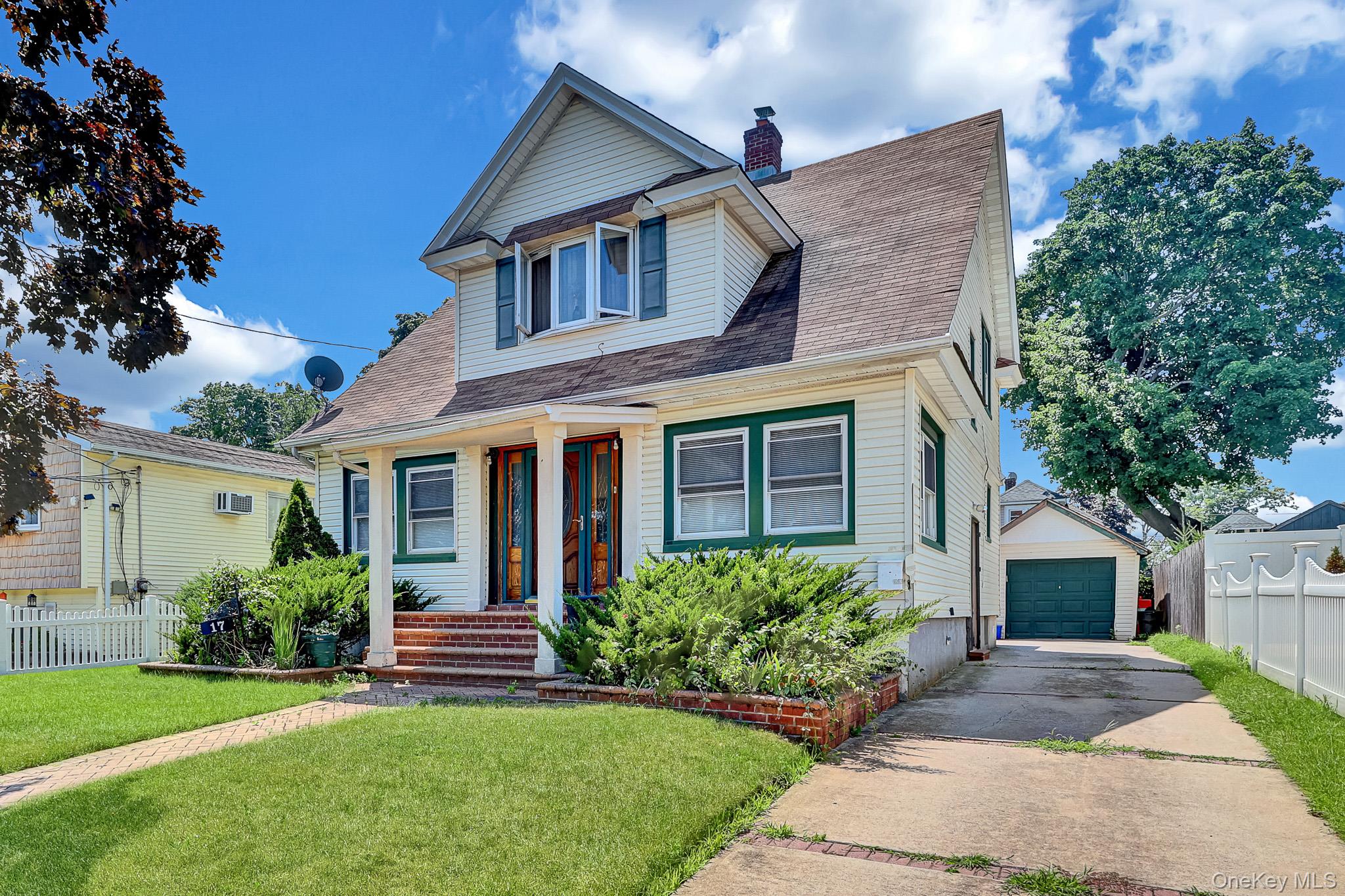 17 Shonnard Avenue Property Photo 2