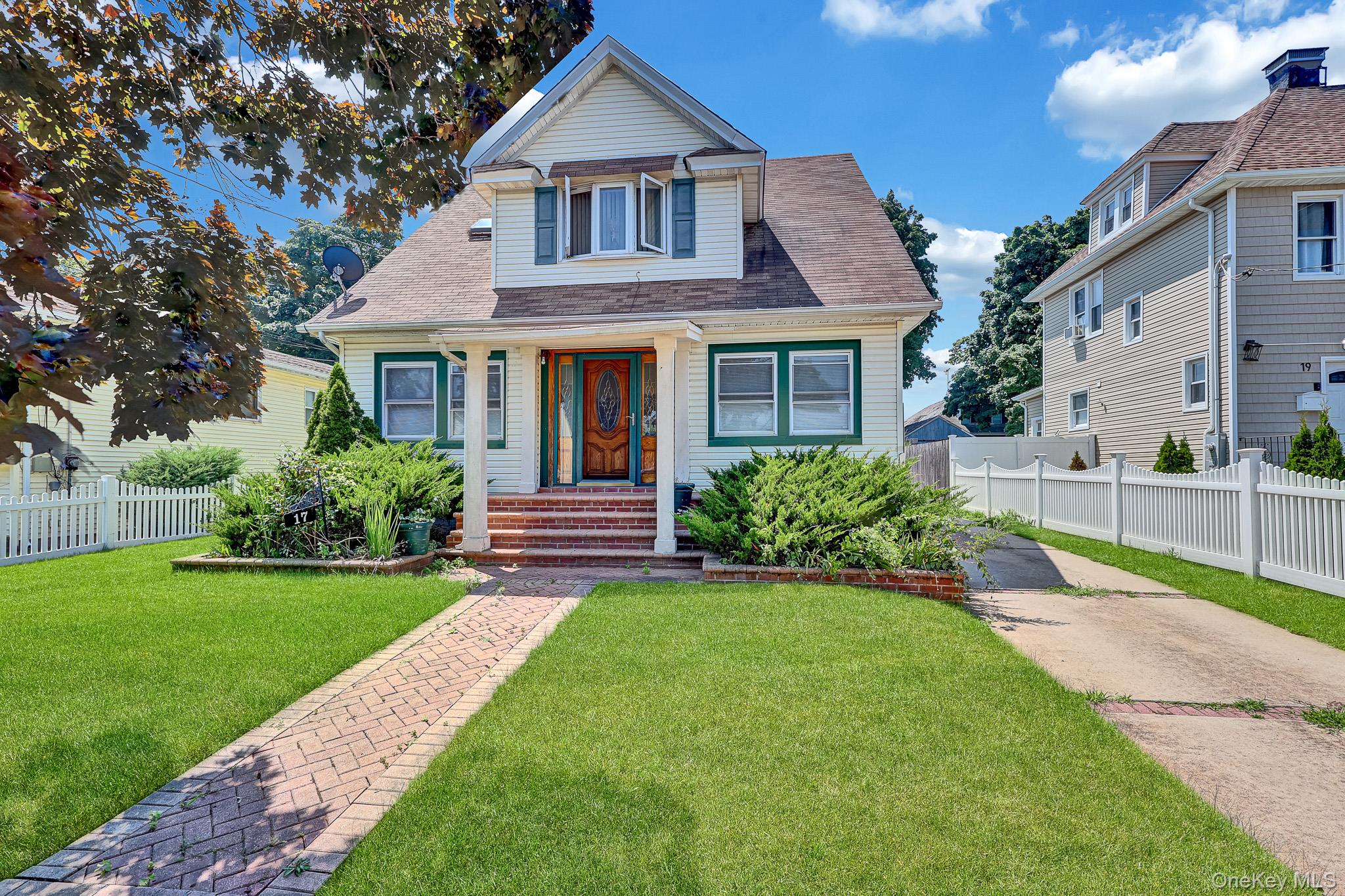 17 Shonnard Avenue Property Photo 4