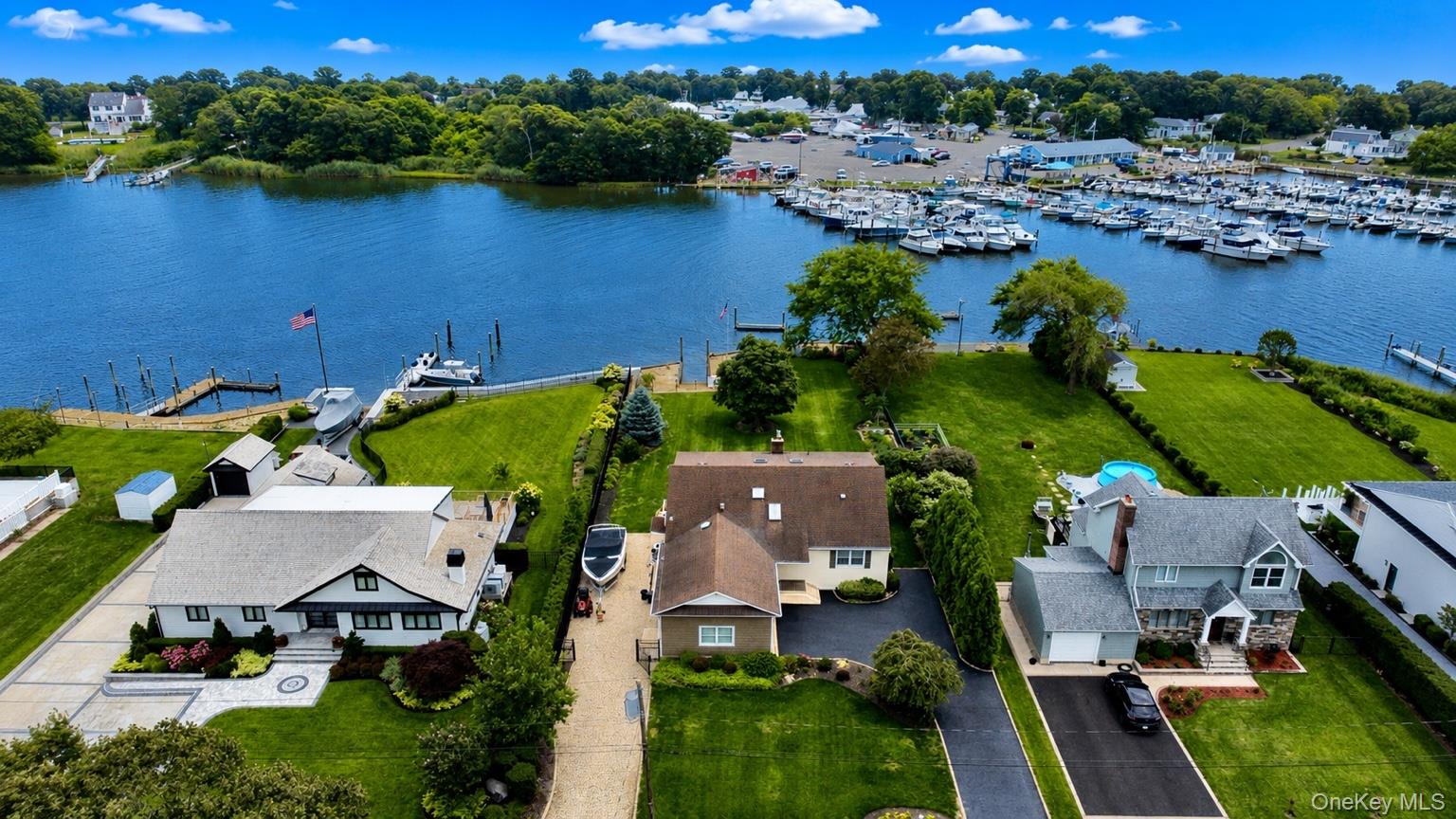 131 Crystal Beach Boulevard Property Photo 10