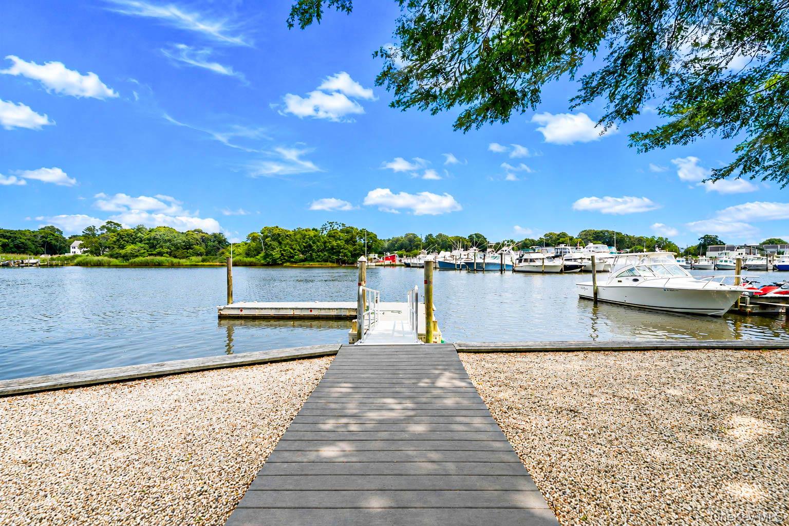 131 Crystal Beach Boulevard Property Photo 24