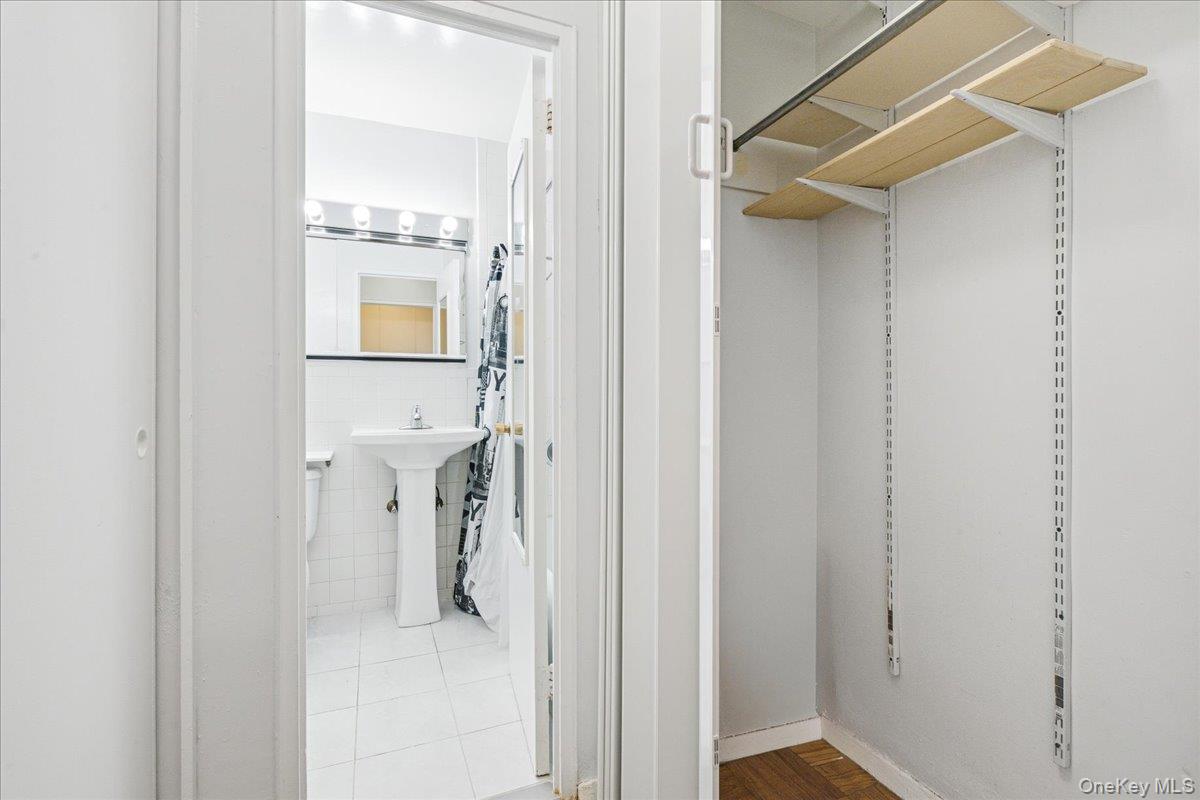 70-25 Yellowstone Boulevard 4b Property Photo 24
