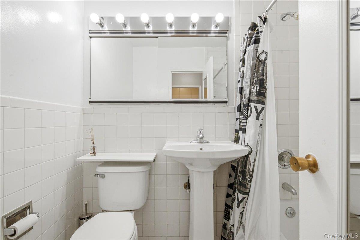 70-25 Yellowstone Boulevard 4b Property Photo 25