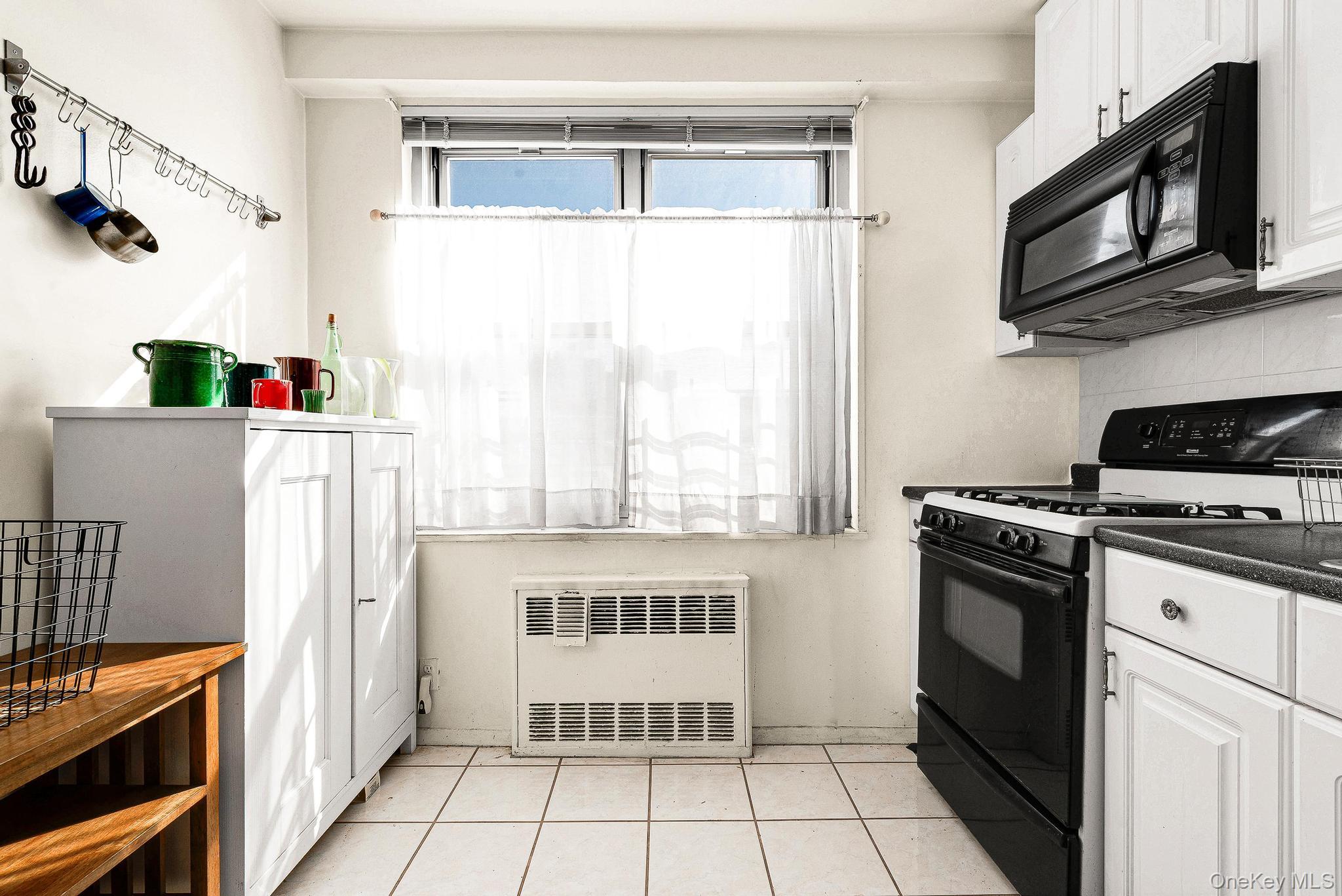 70-25 Yellowstone Blvd Yellowstone Boulevard 4d Property Photo 14