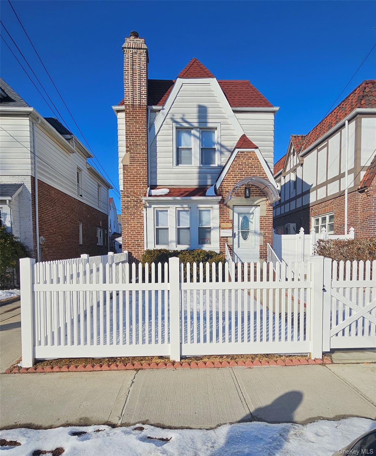 159-09 Laburnum Avenue Property Photo 1
