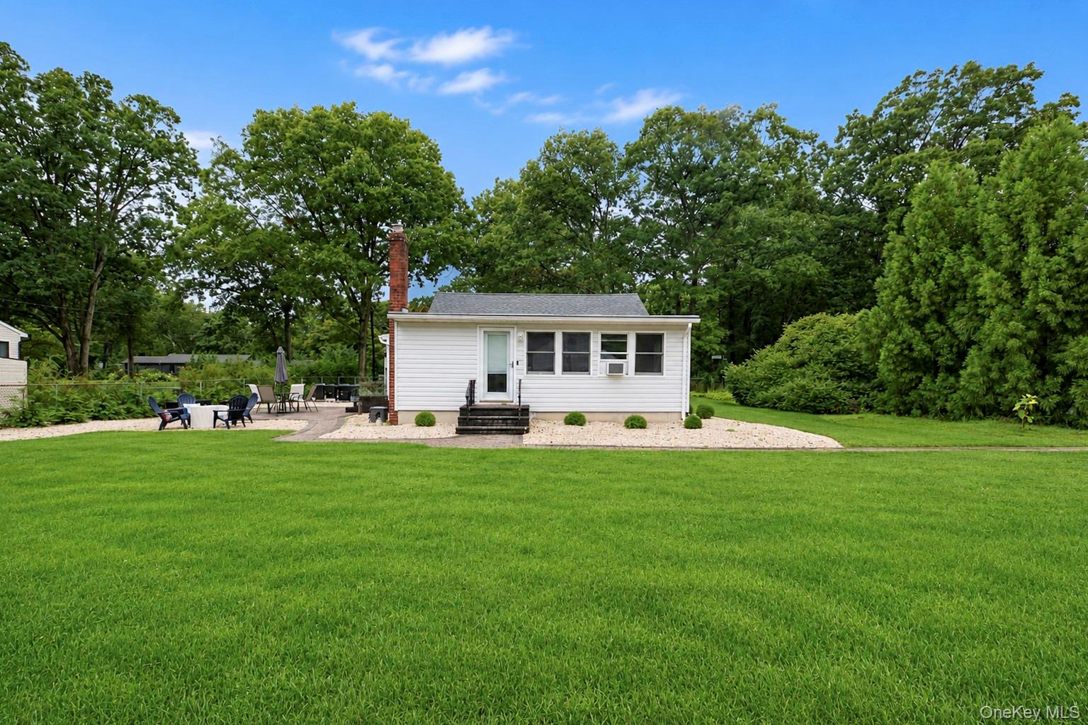 2 Fox Lane Property Photo 6