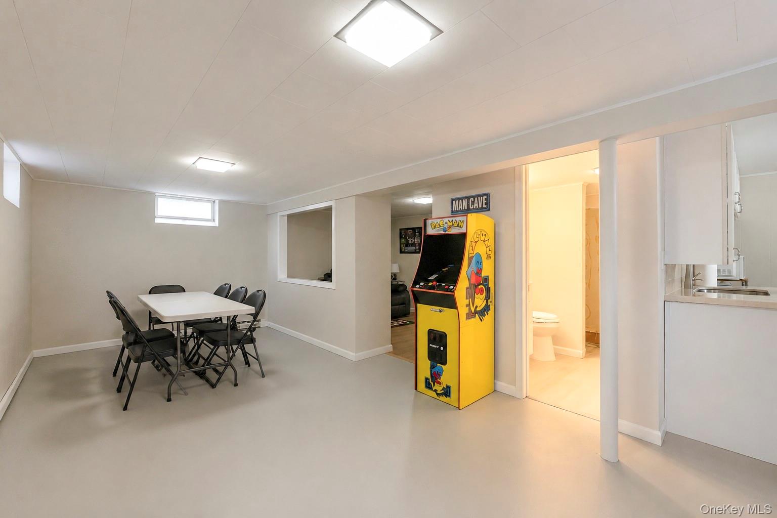 2 Fox Lane Property Photo 34