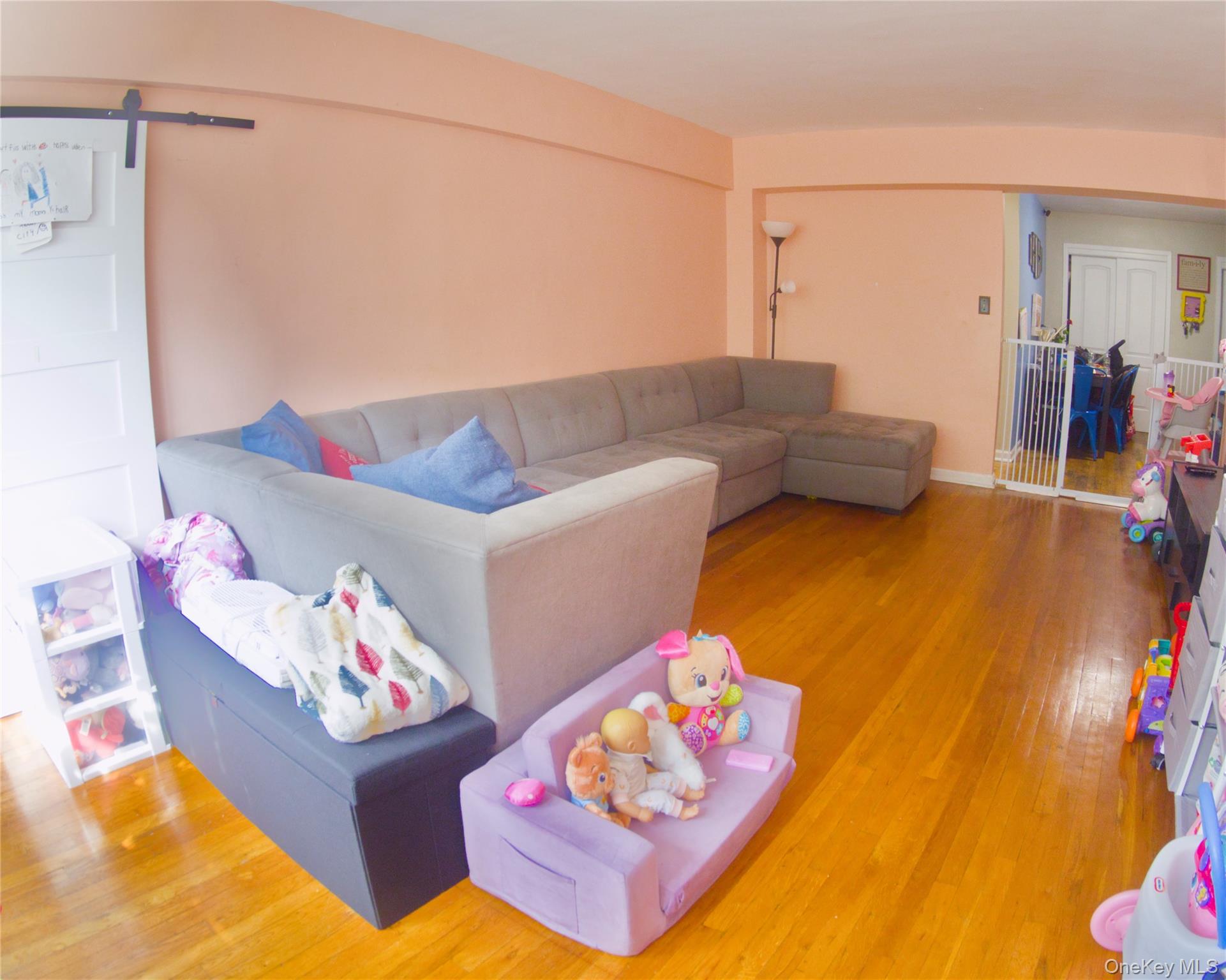 43 Bronx River Road 8p Property Photo 5