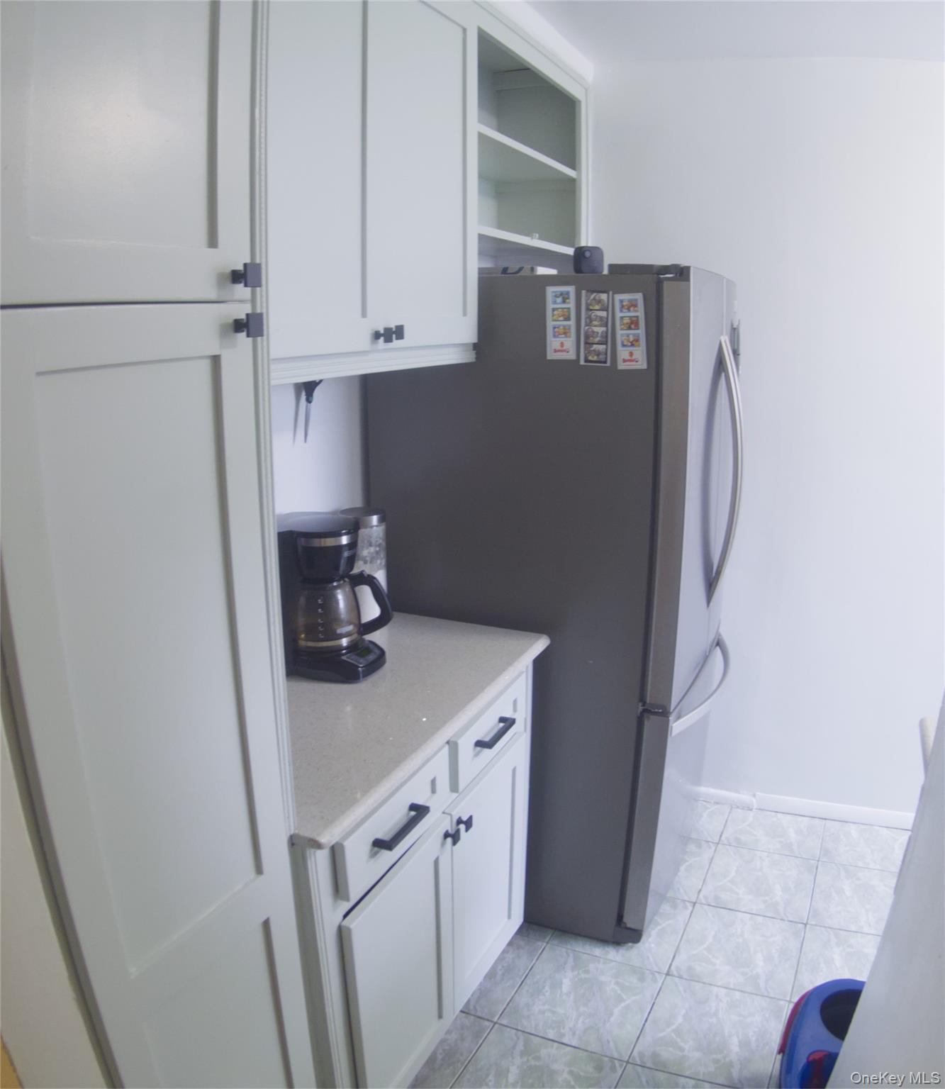43 Bronx River Road 8p Property Photo 9