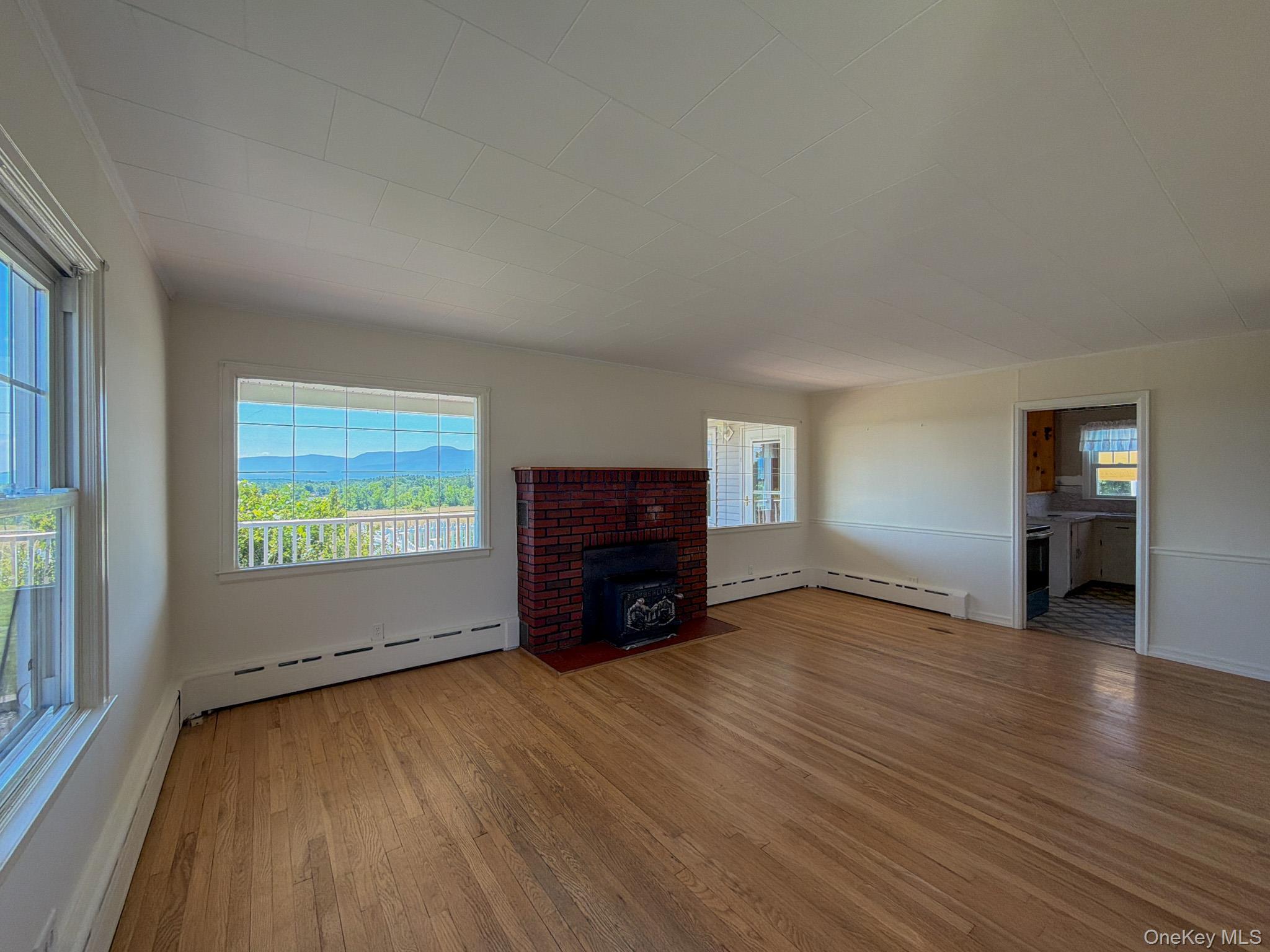 121 North Property Photo 2