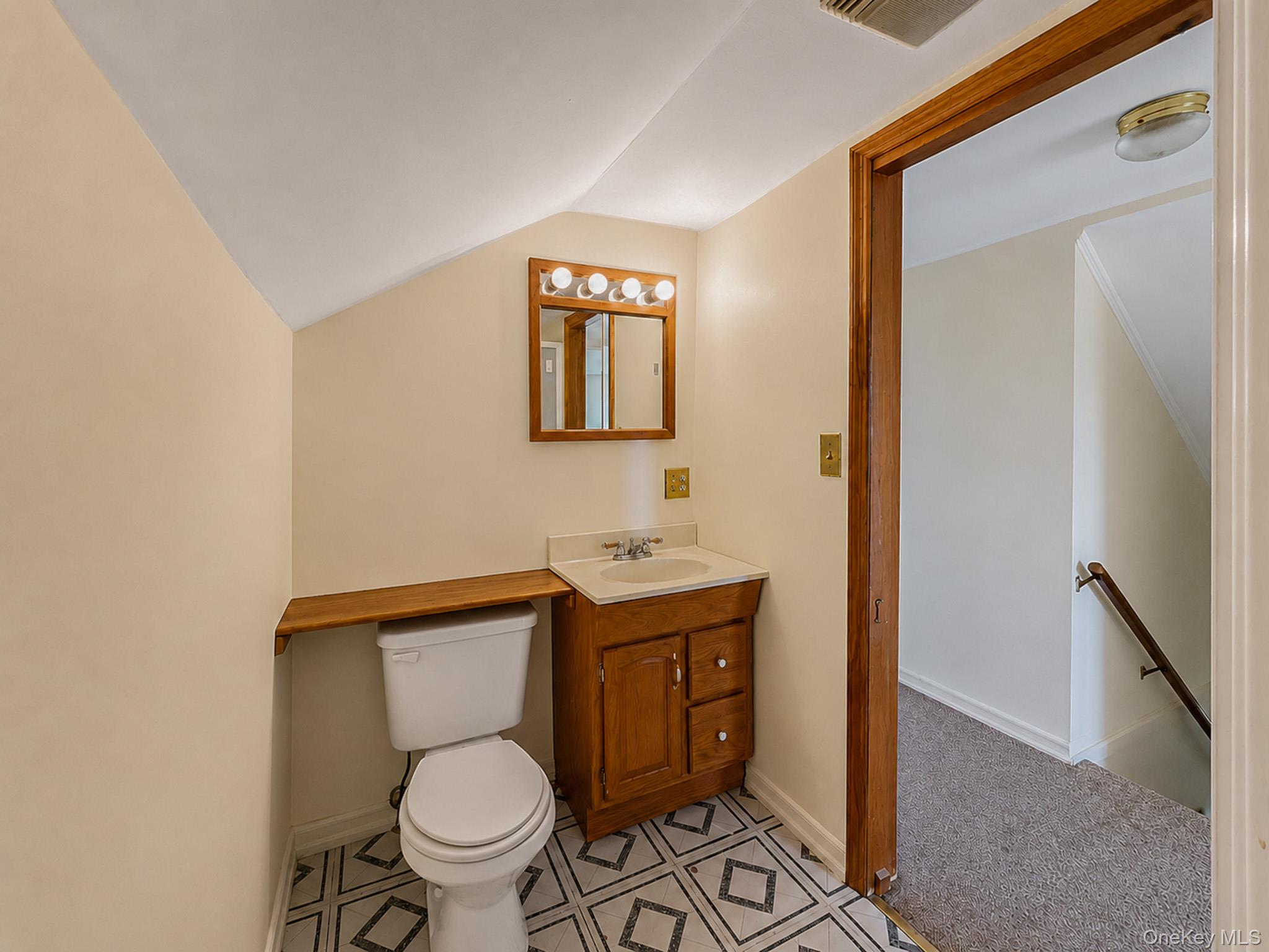121 North Property Photo 21
