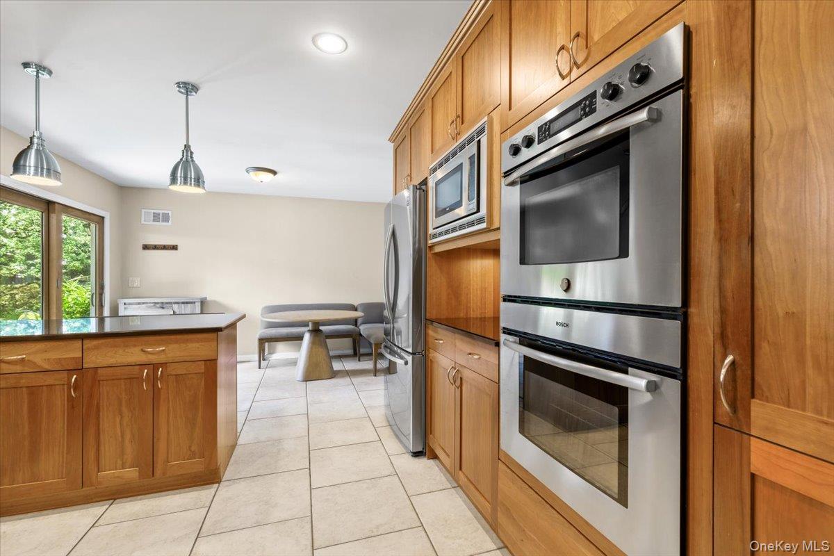 31 Claudet Way Property Photo 12