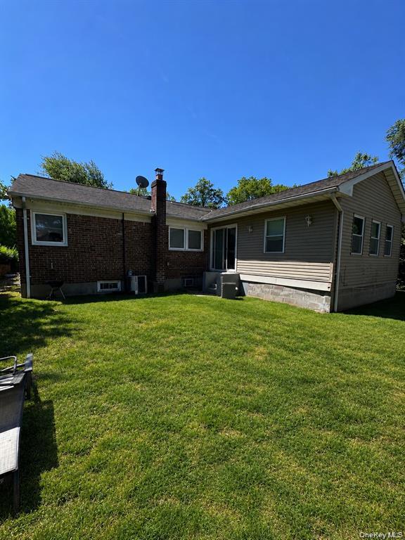 1498 Kew Avenue Property Photo 9