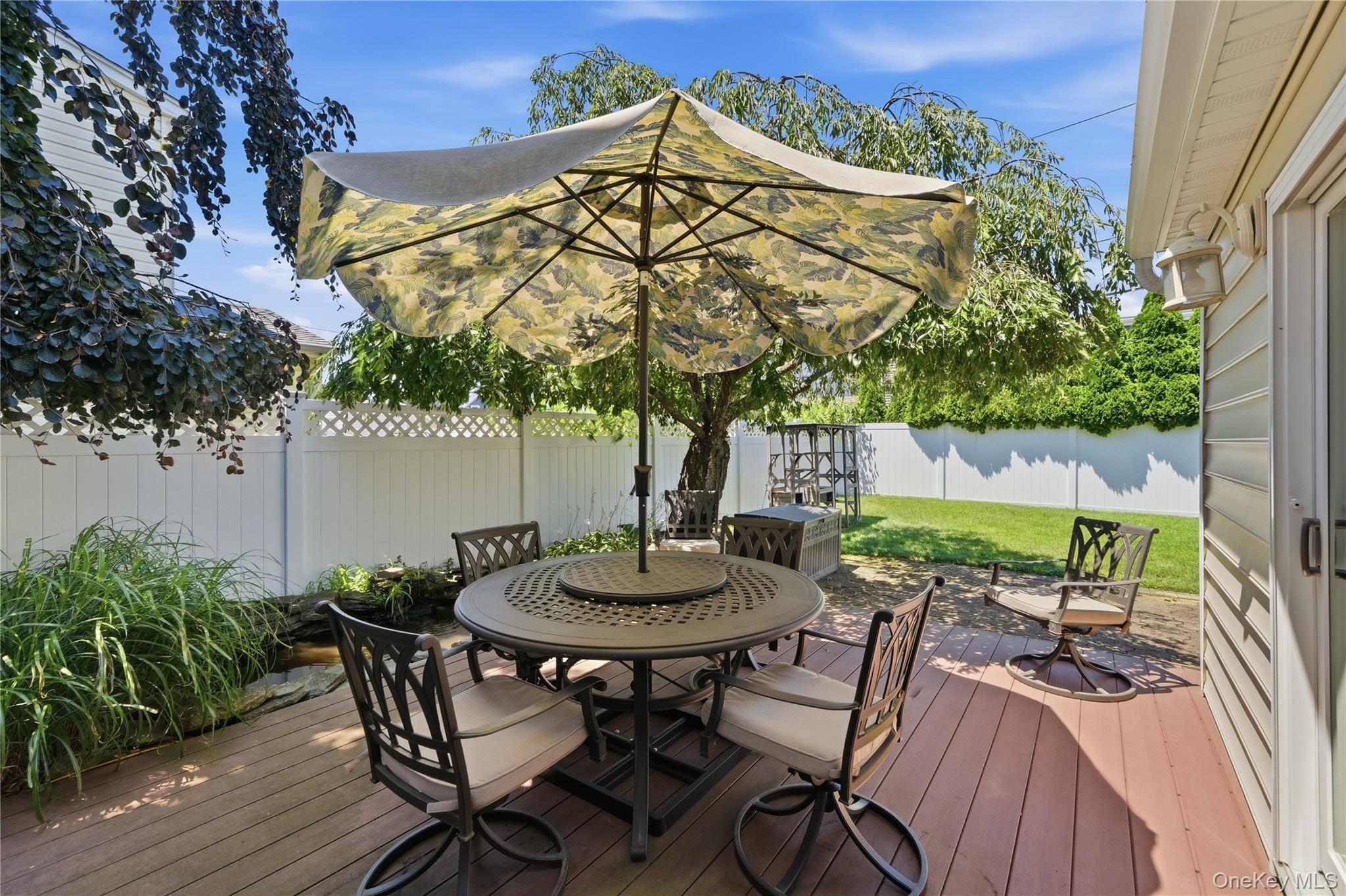 19 Tower Lane Property Photo 17