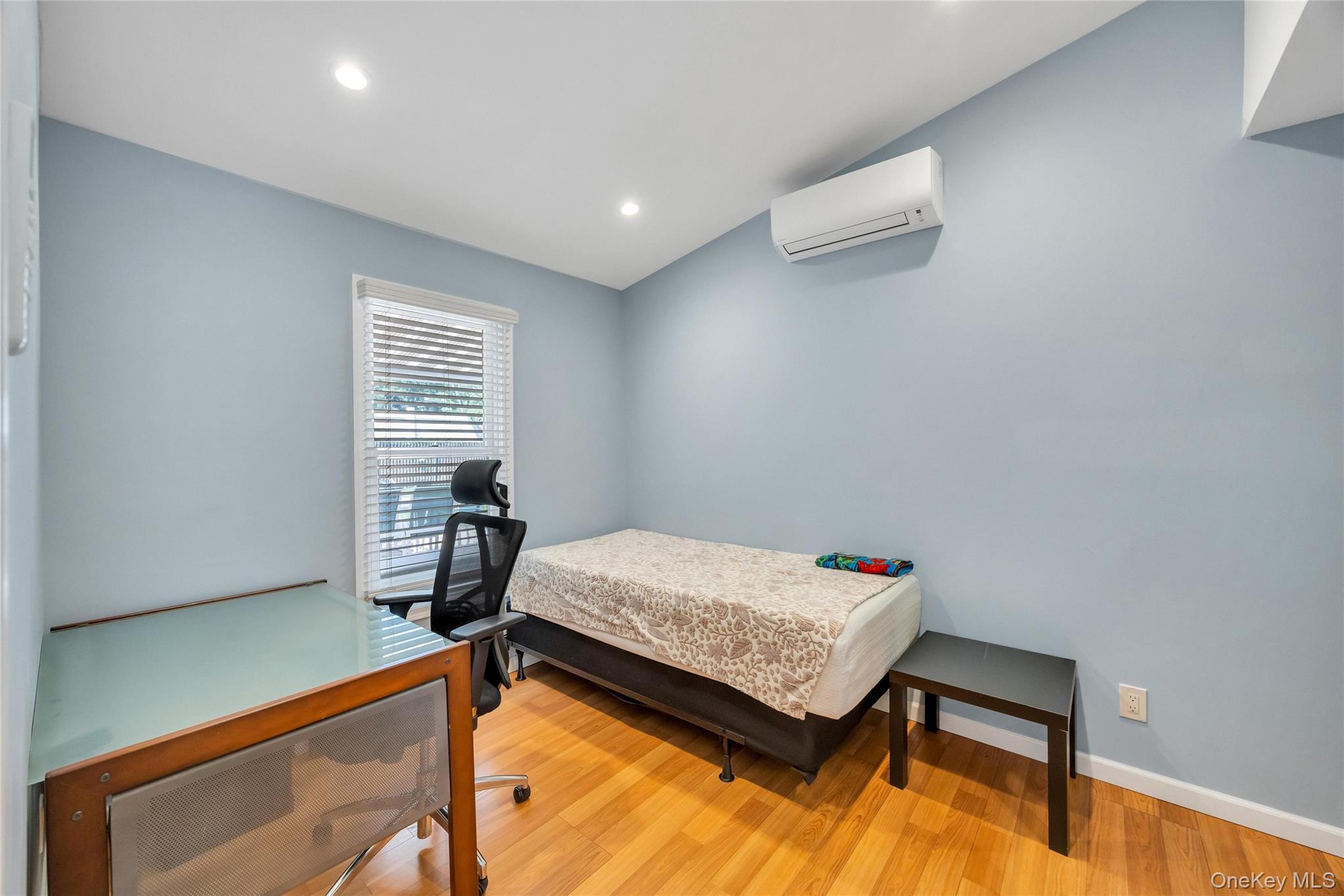 35 Jerold Street Property Photo 33