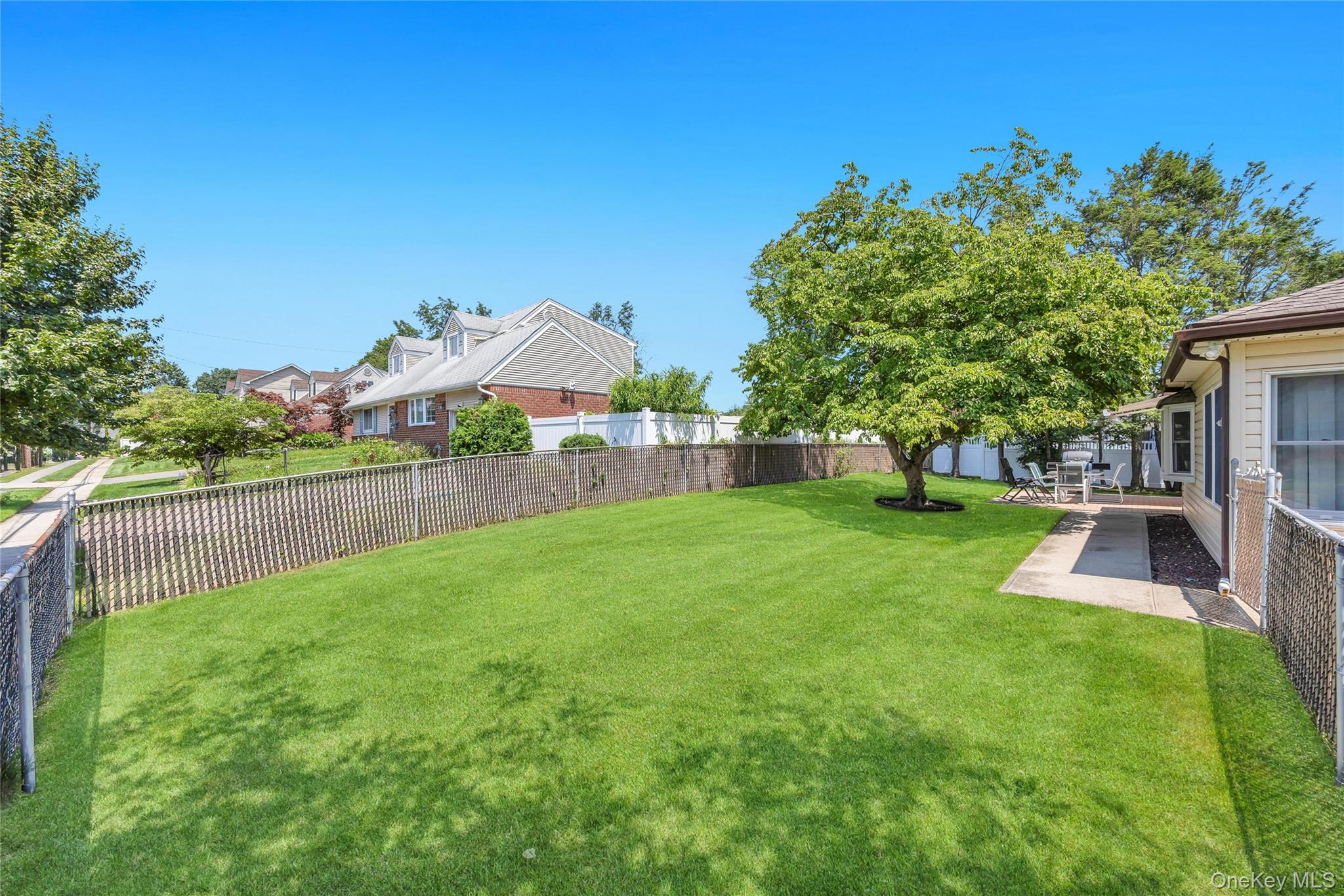 35 Jerold Street Property Photo 43