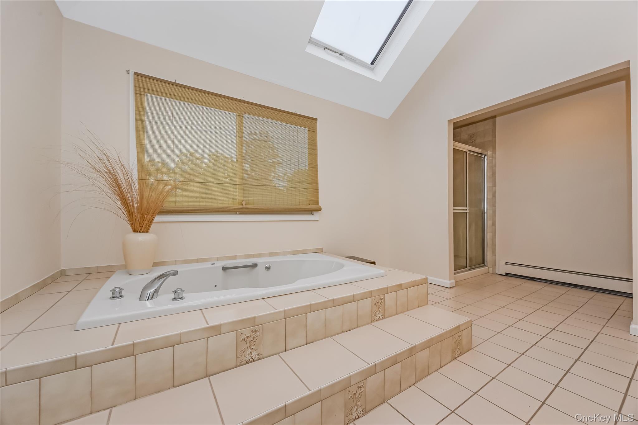 348 Middle Road Property Photo 23