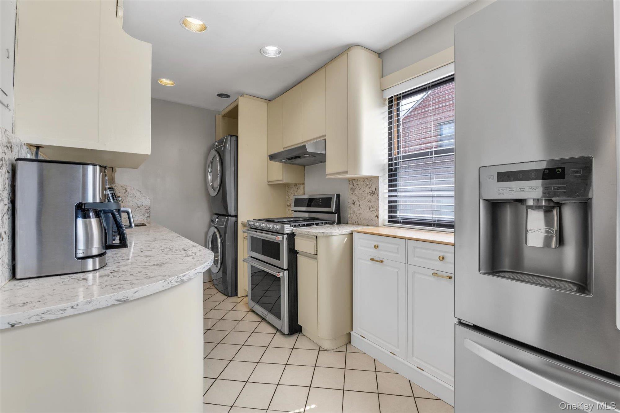 163-02 Willets Point Blvd. #4-221 Property Photo 5