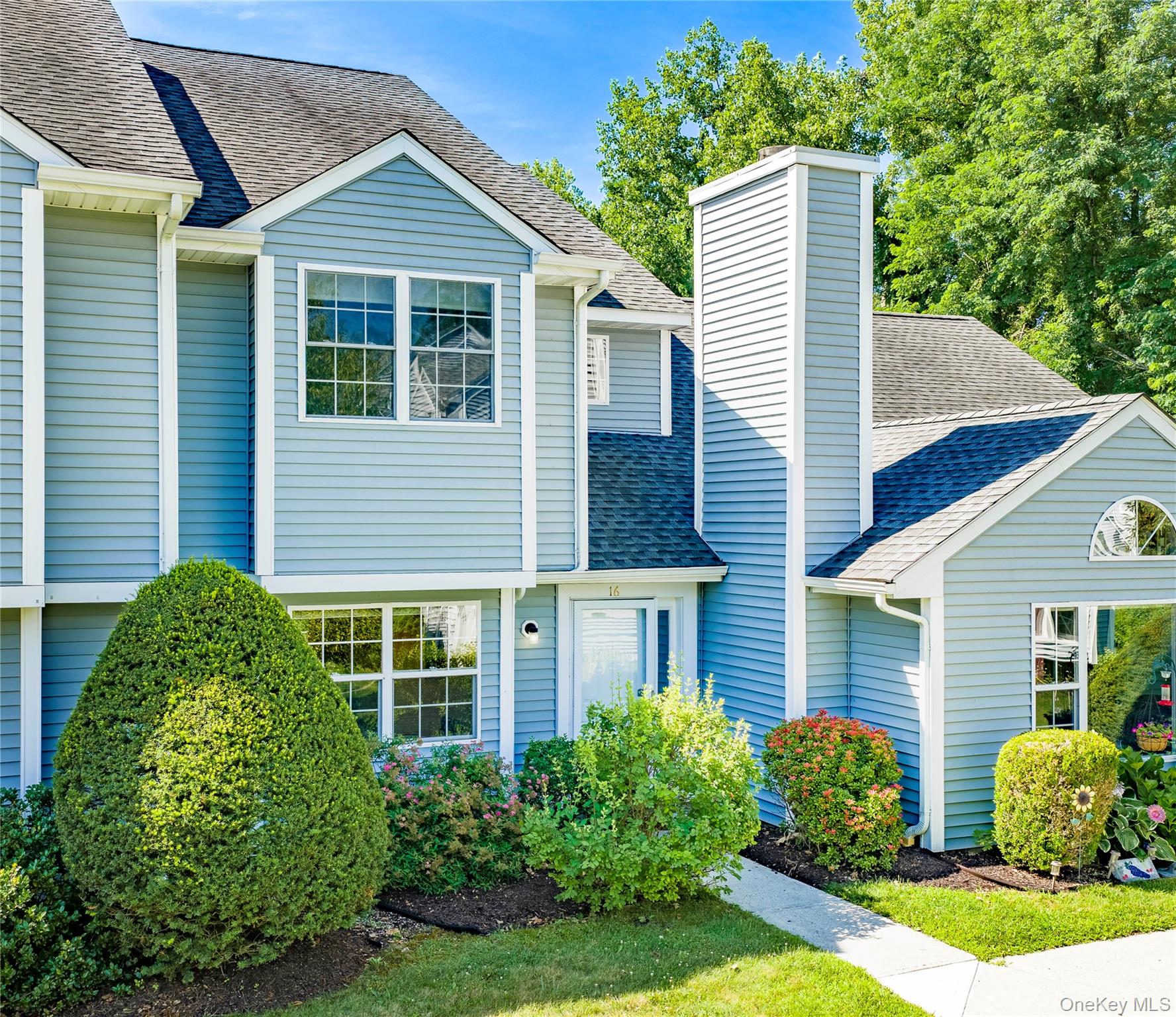 16 Evergreen Way Property Photo 1
