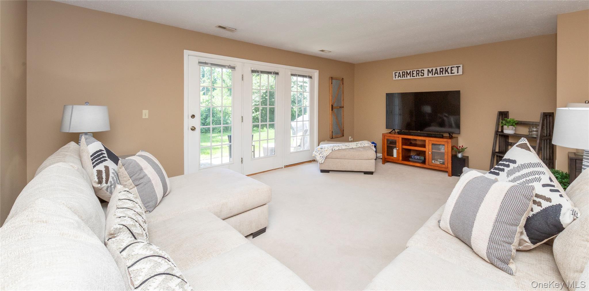 16 Evergreen Way Property Photo 10