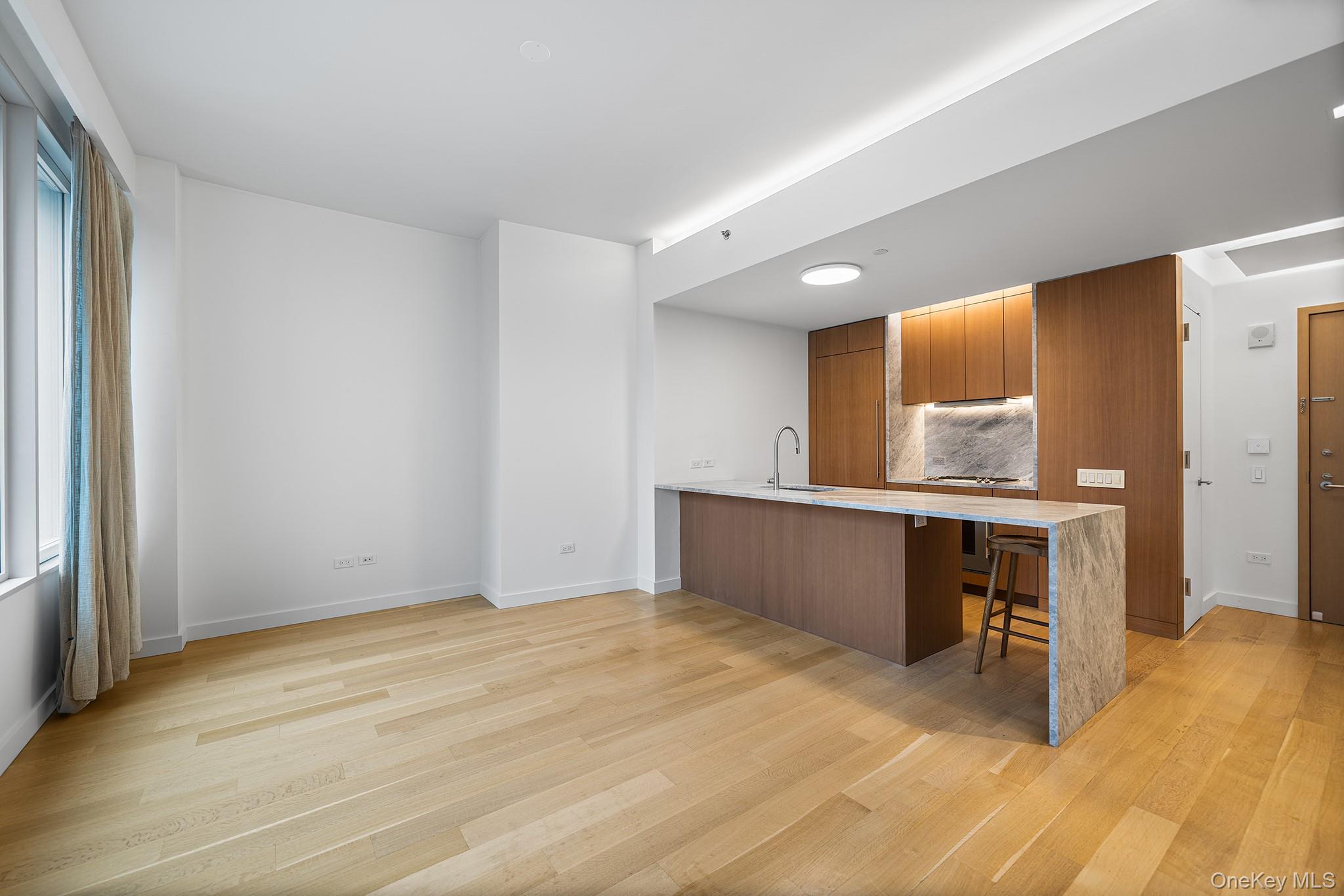 611 W 56th Street 6f Property Photo 5