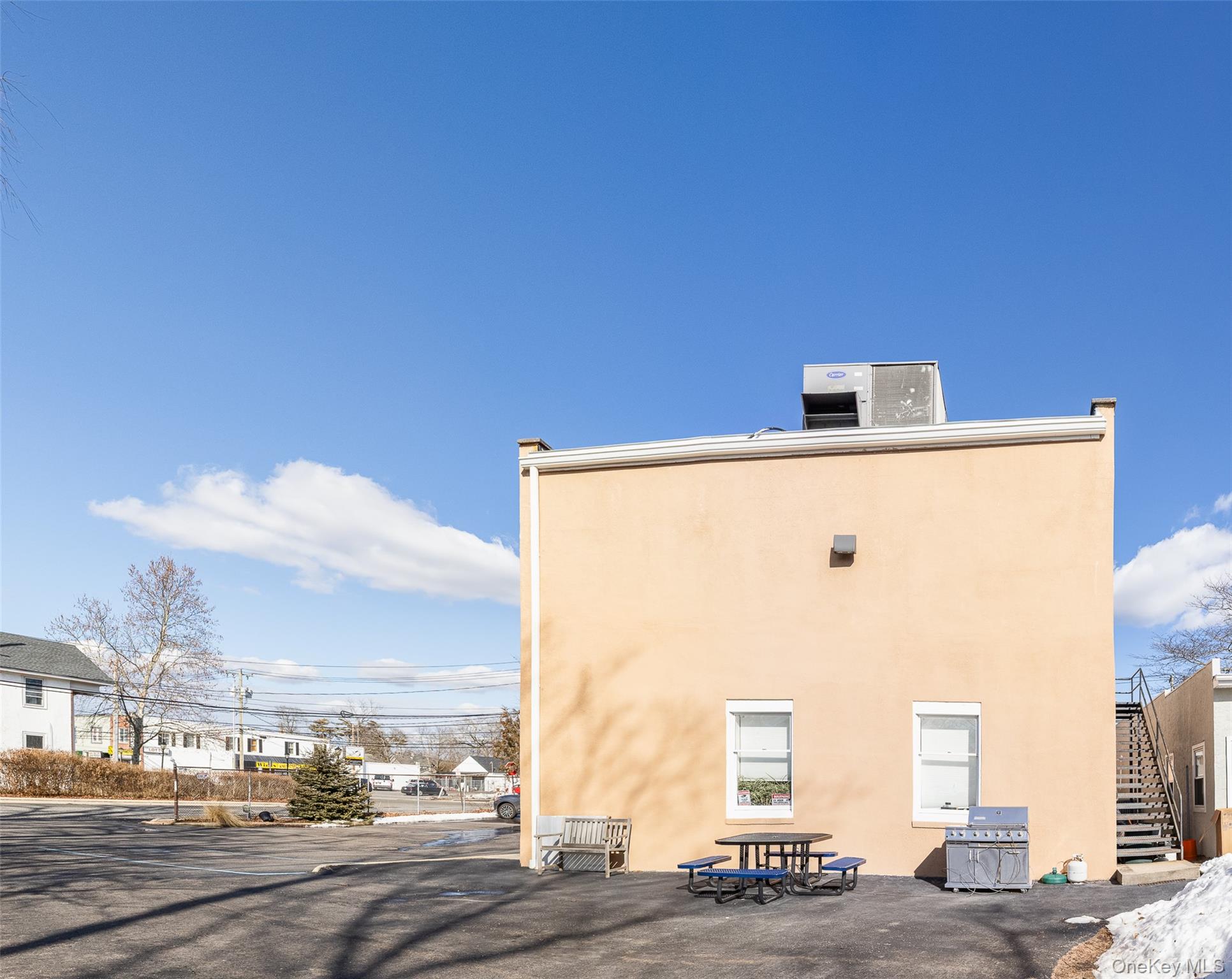 146 Railroad Avenue Property Photo 5