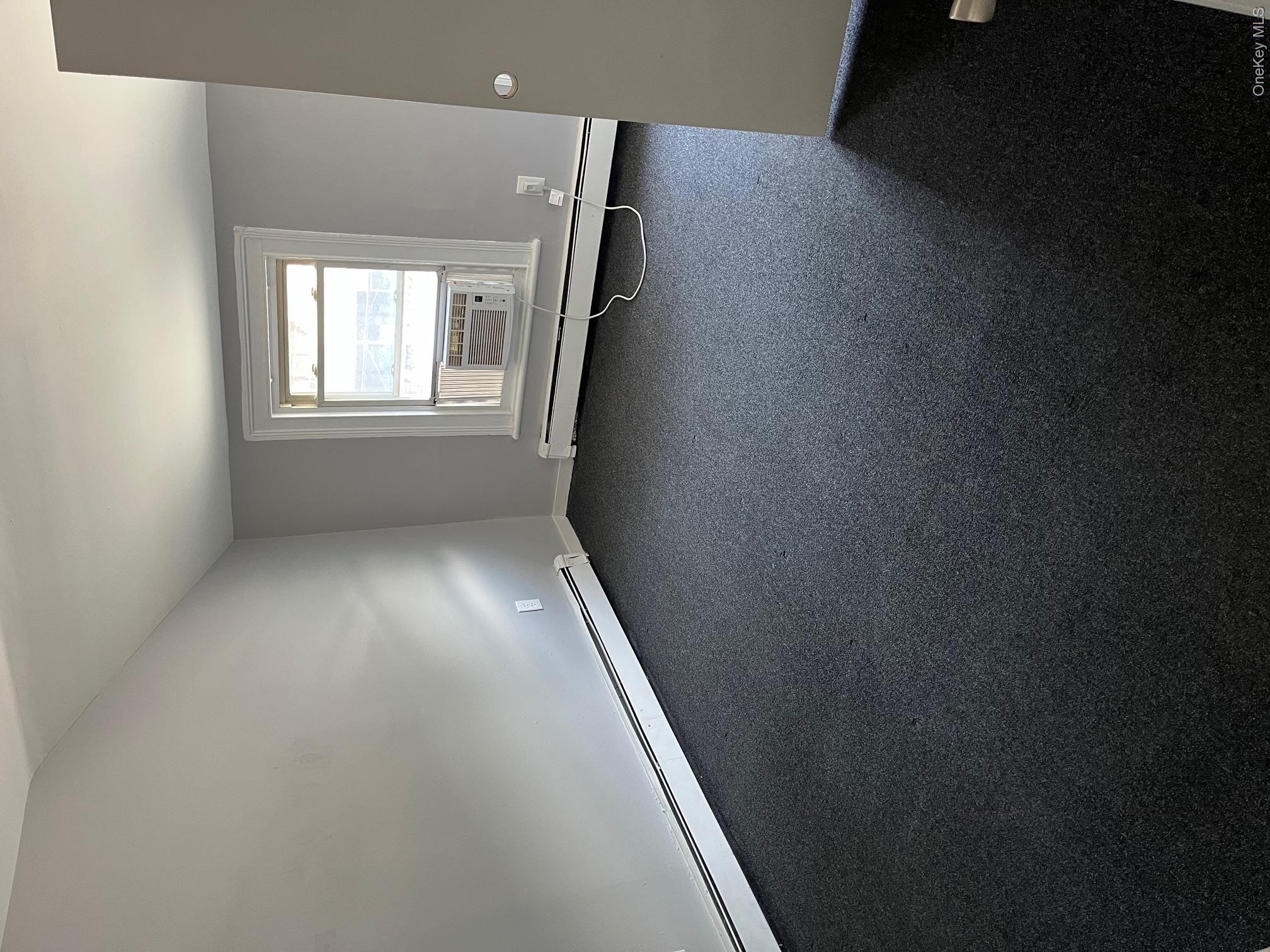 63 Pine Street Property Photo 6