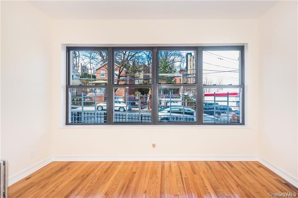 204 W 260th Street Property Photo 11