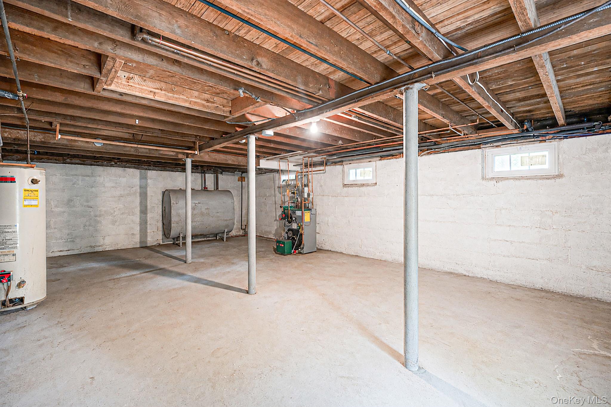 24 Thomas Road Property Photo 19