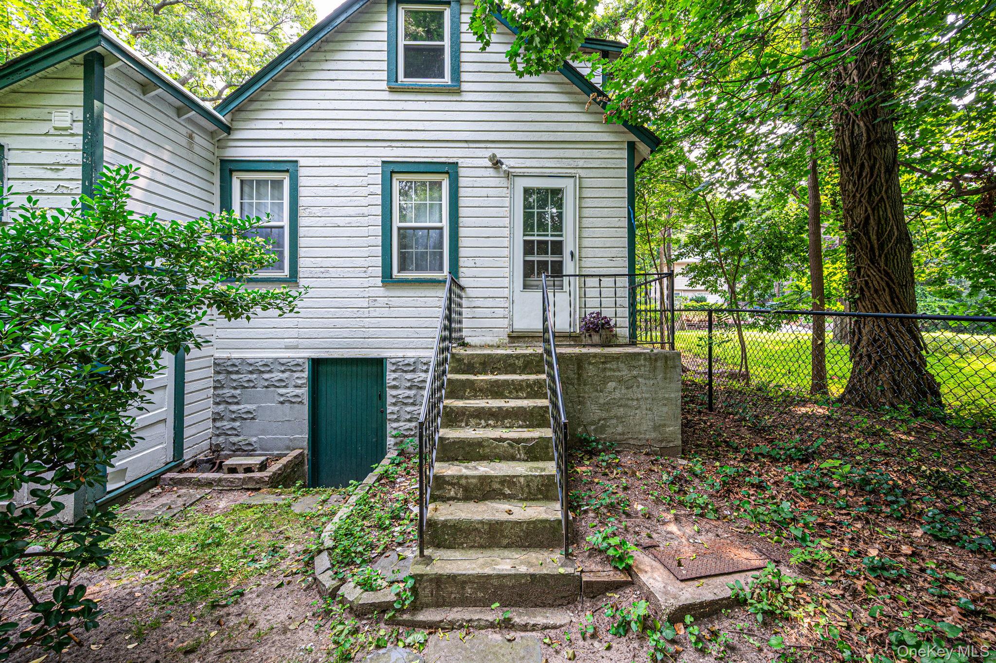 24 Thomas Road Property Photo 21