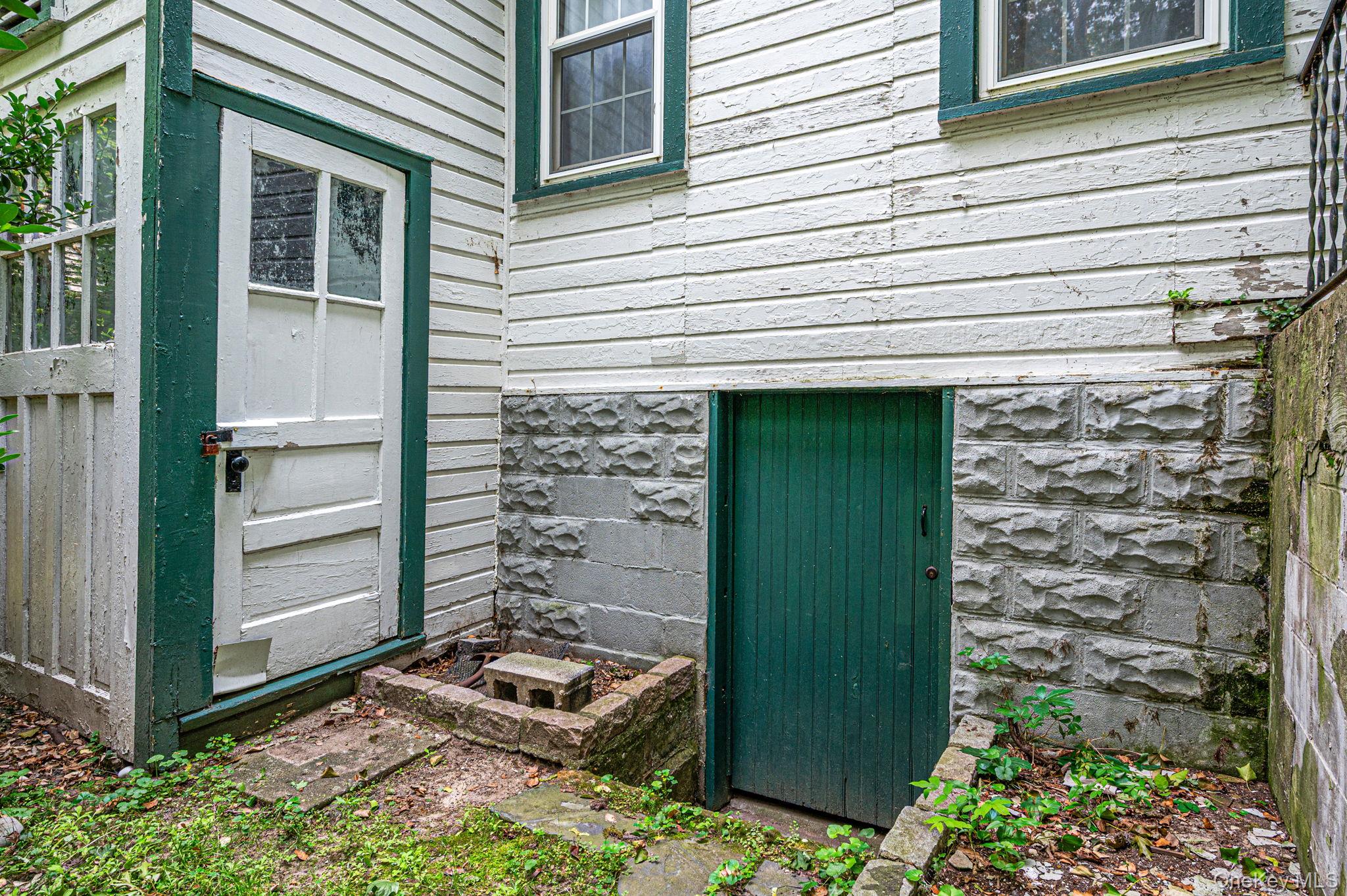 24 Thomas Road Property Photo 22