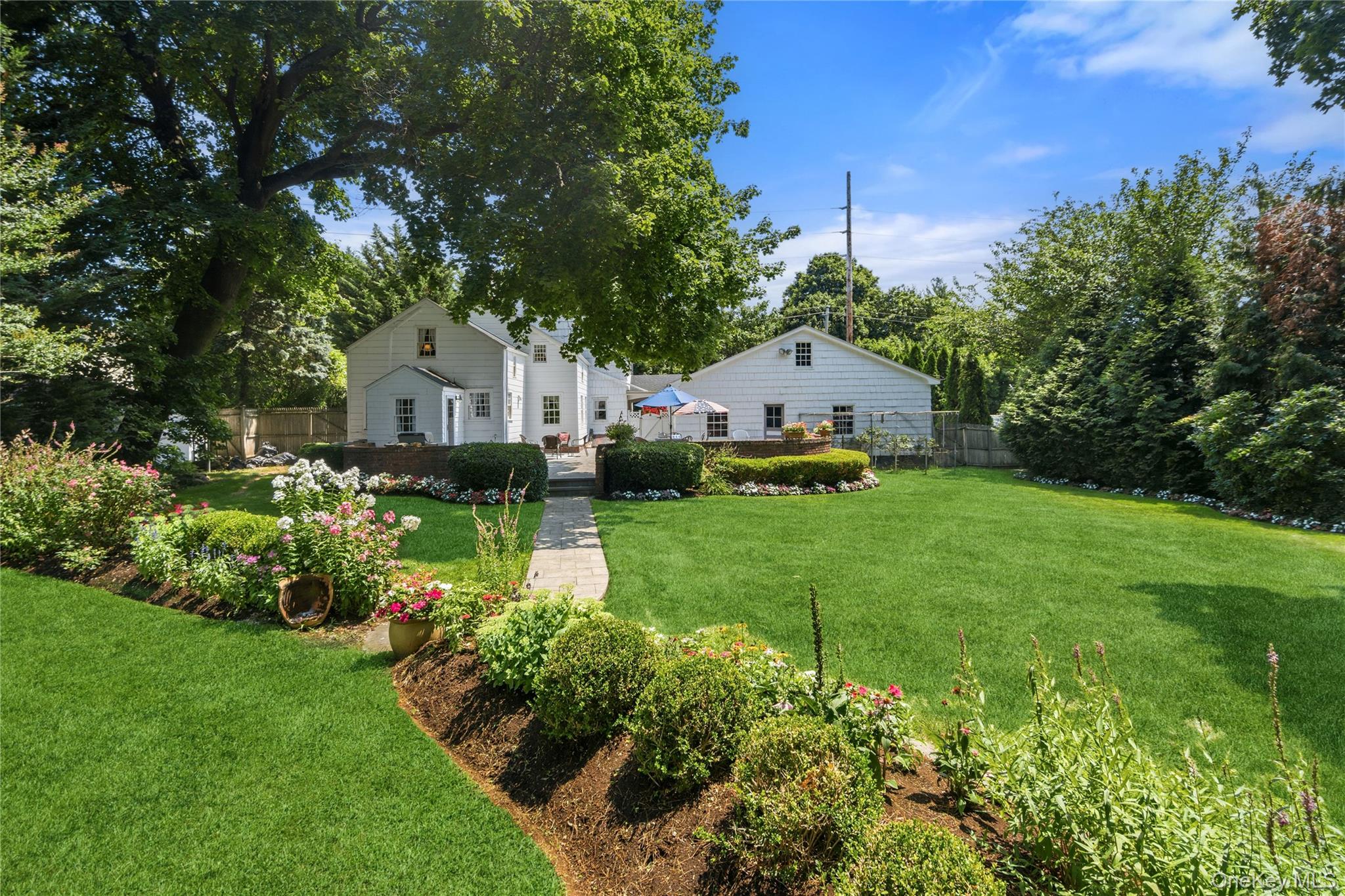 211 Berry Hill Road Property Photo 33
