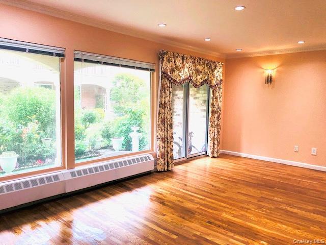 12-31 Robin Lane Triplex, 1st Floor Property Photo 5