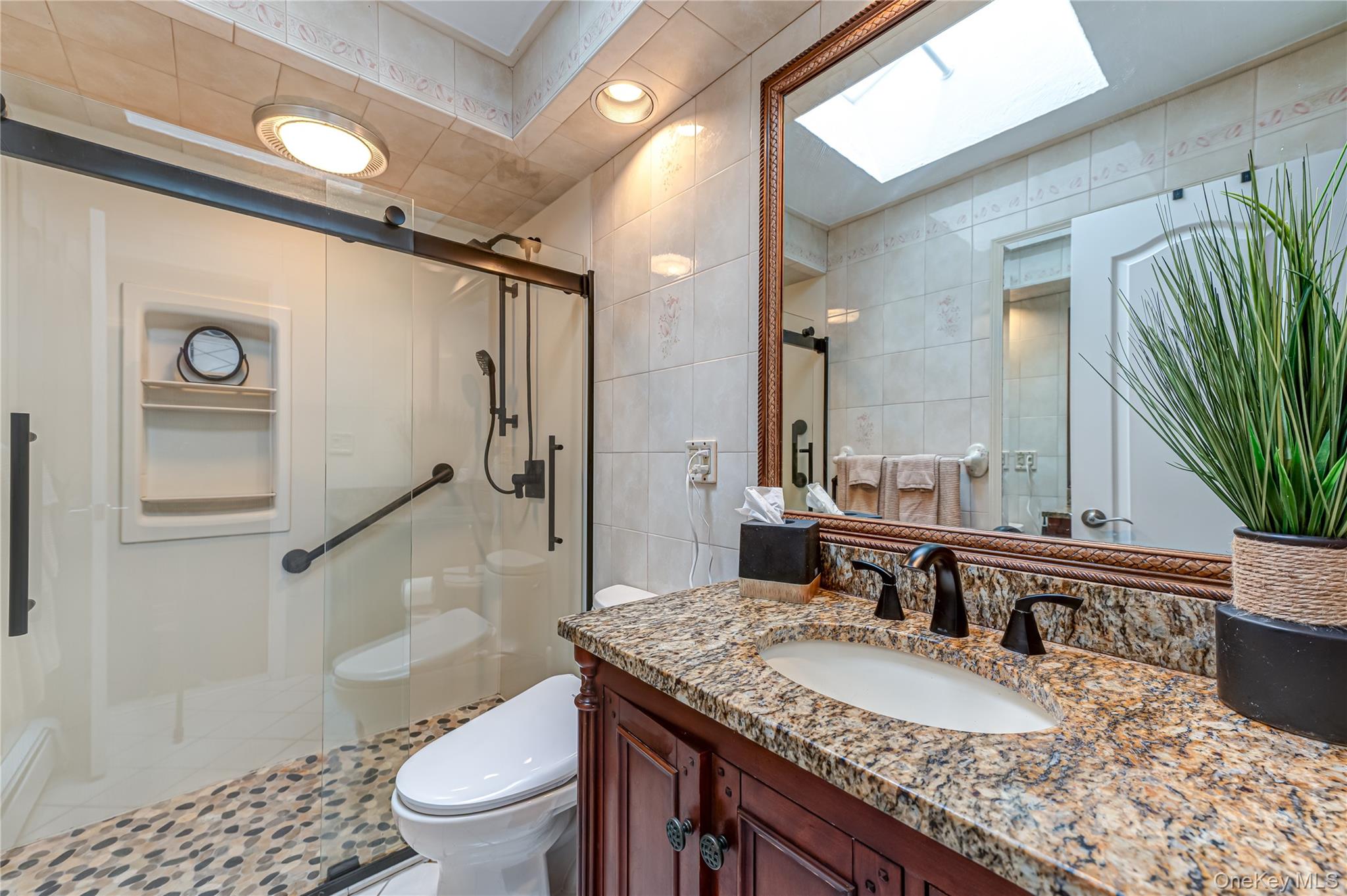 41 Oak Street Property Photo 16