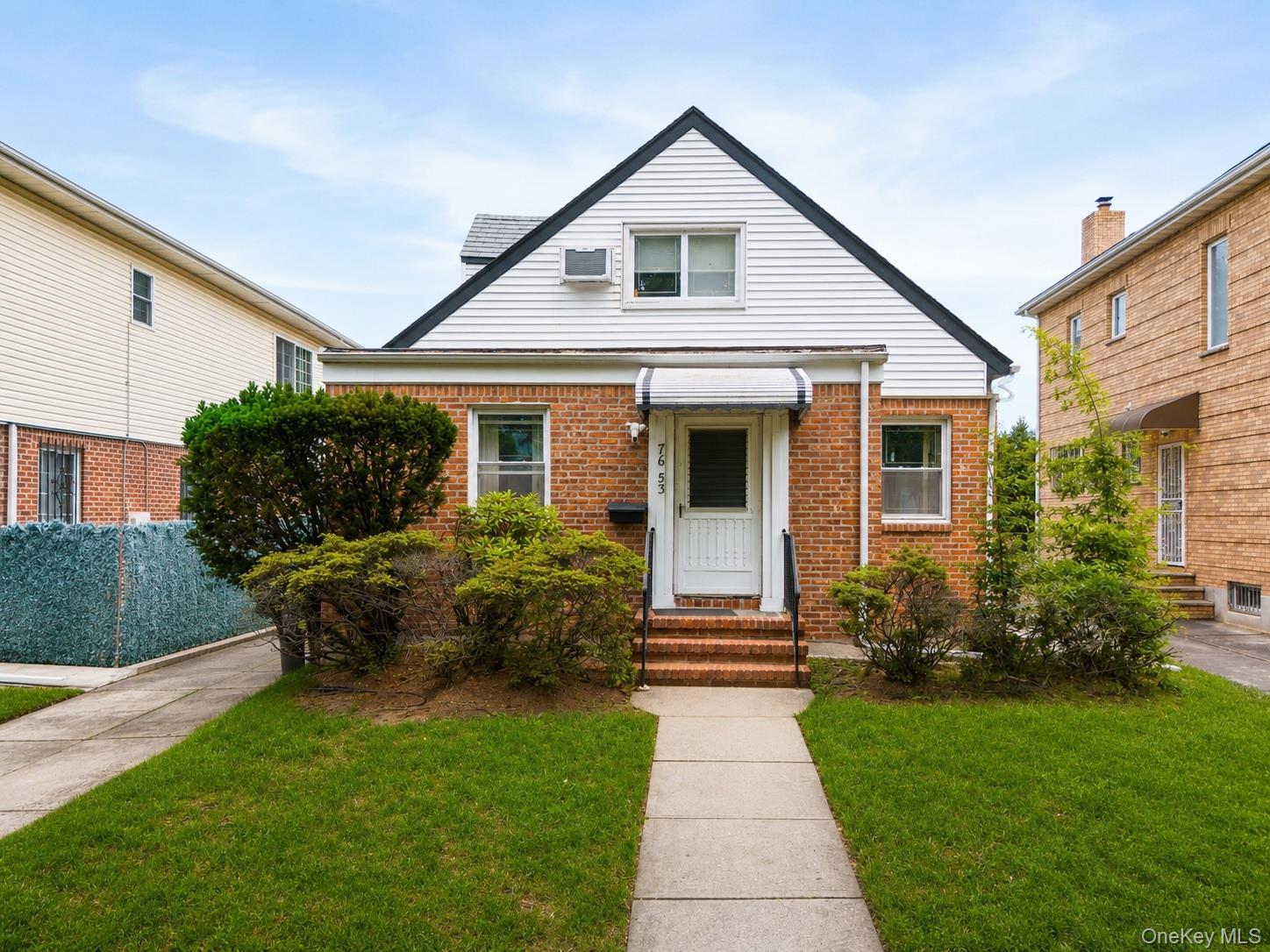 76-53 172nd Street Property Photo 1