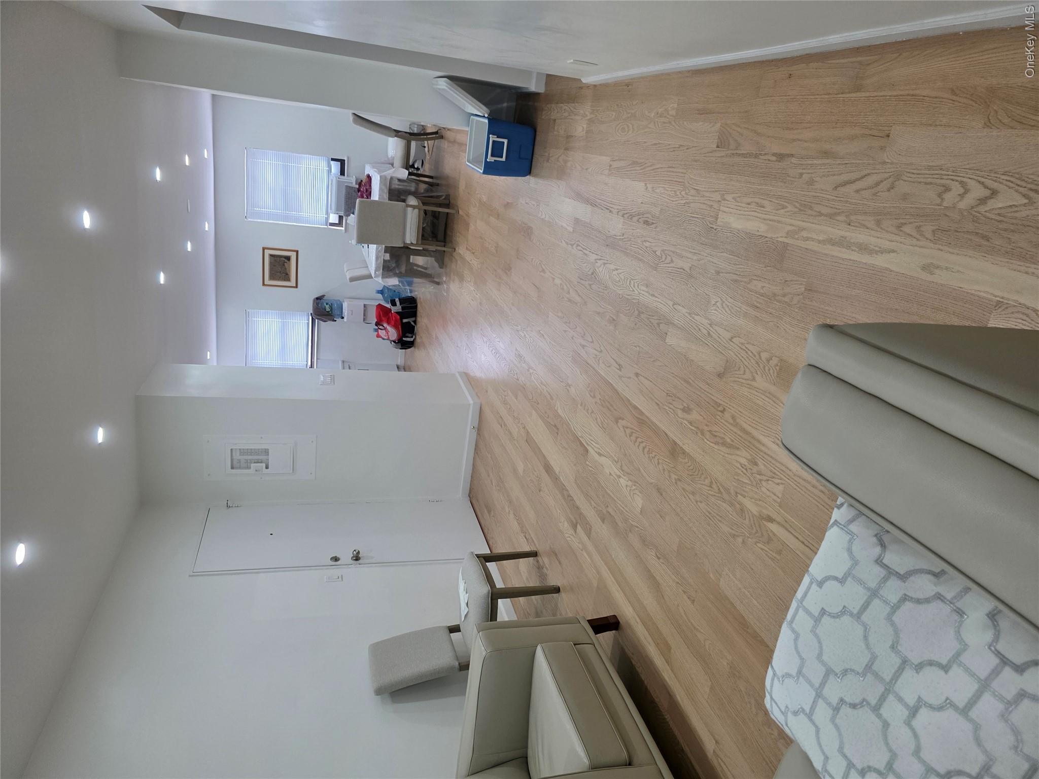 71-37 Vleigh Place 40b Property Photo 6