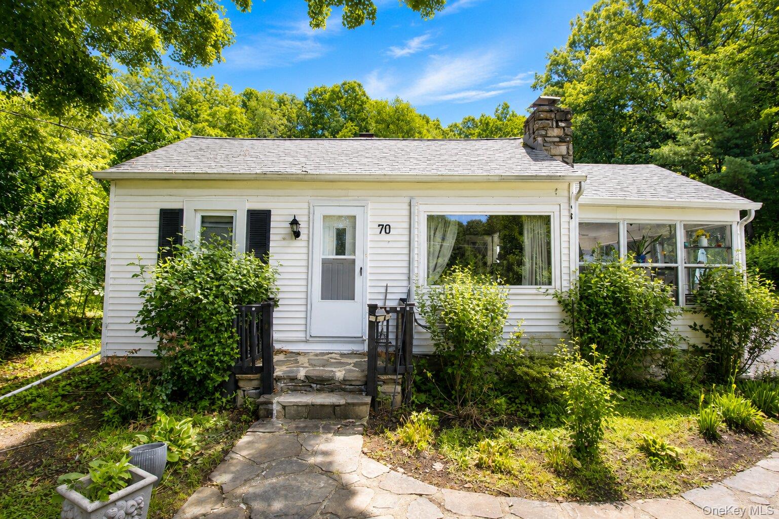 70 Winona Avenue Property Photo 5