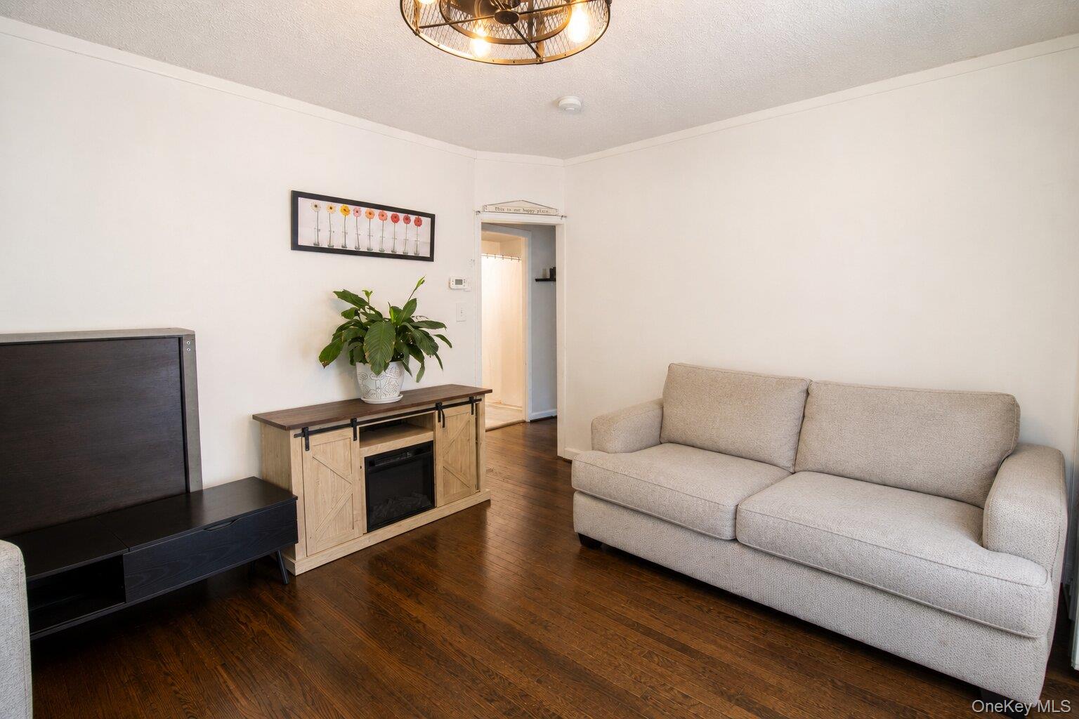 70 Winona Avenue Property Photo 10