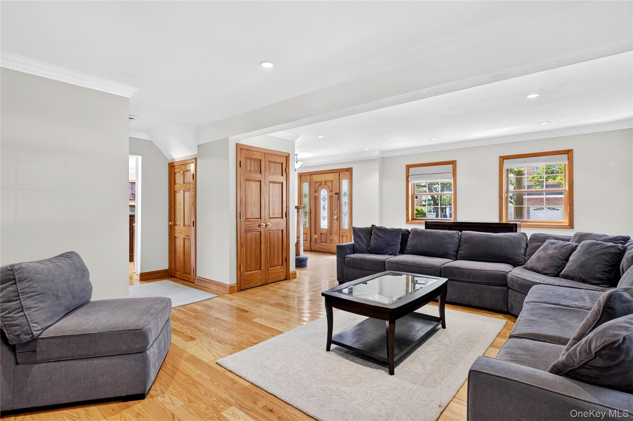 75 Maple Street Property Photo 8