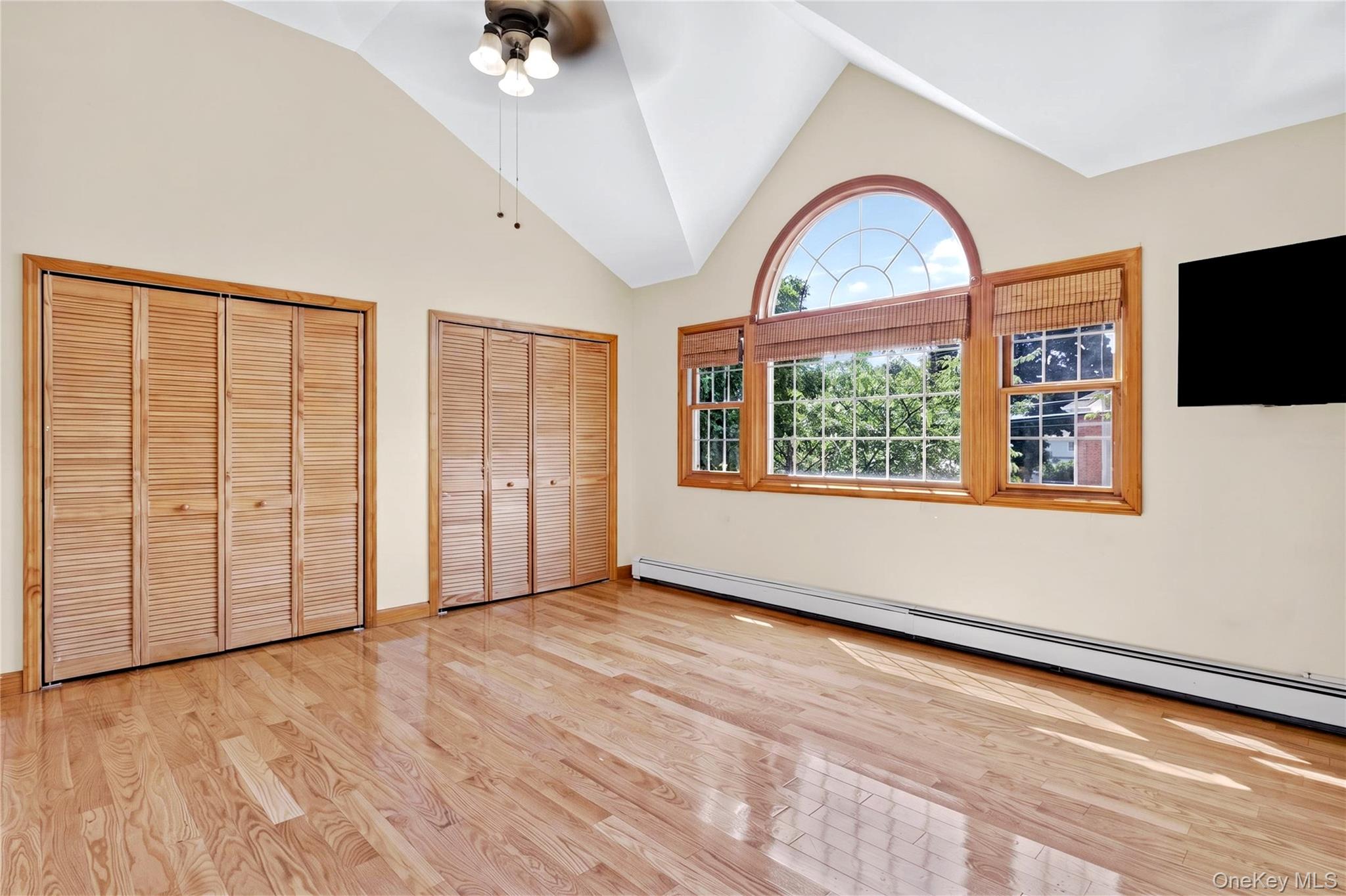 75 Maple Street Property Photo 16