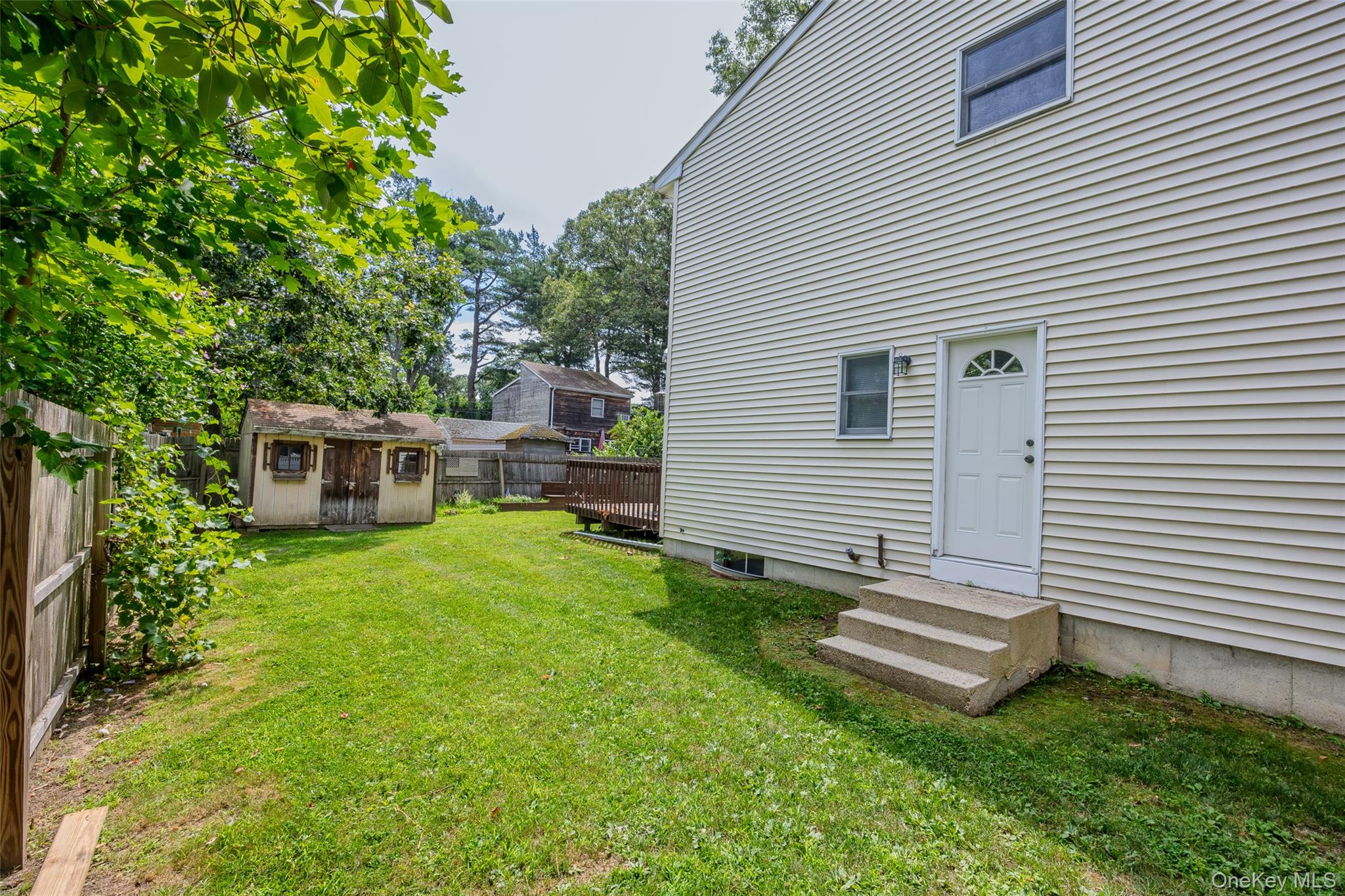 28 Roanoke Road Property Photo 7