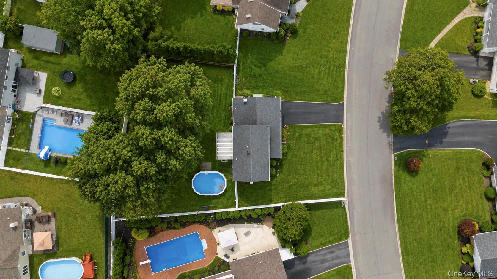 4 Beaverdale Lane Property Photo 39