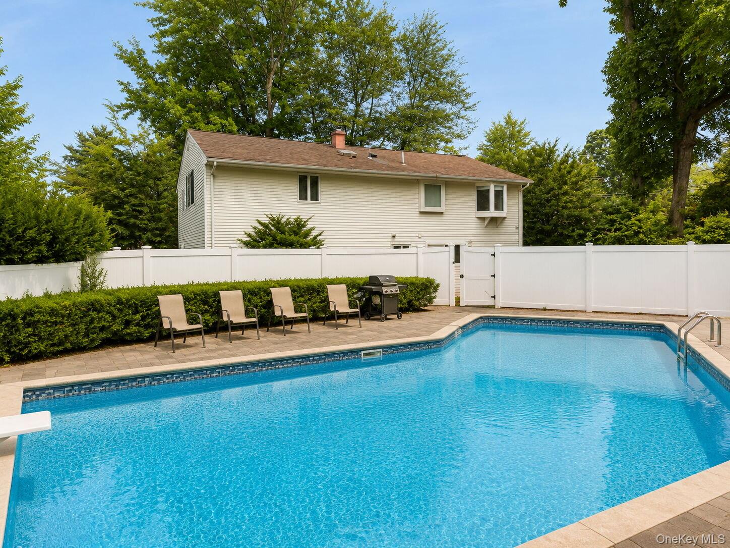 132 Hilltop Road Property Photo 10