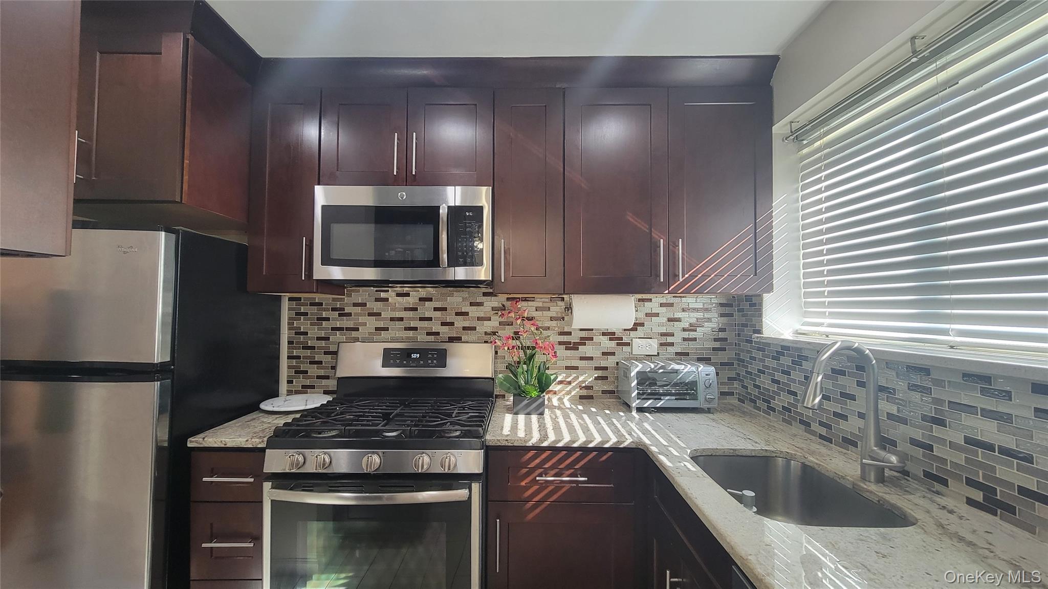 65-30 Grand Central Parkway 1 Property Photo 8