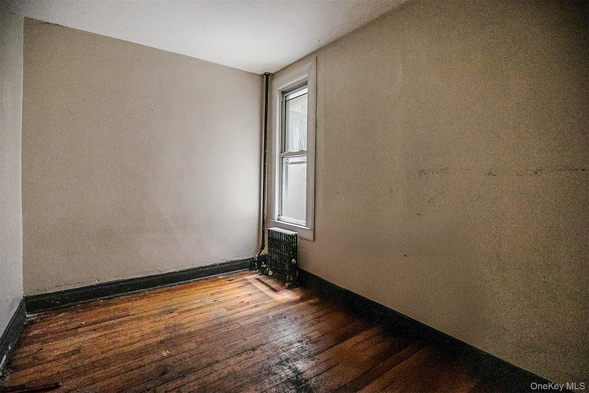 406 Linden Street Property Photo 5